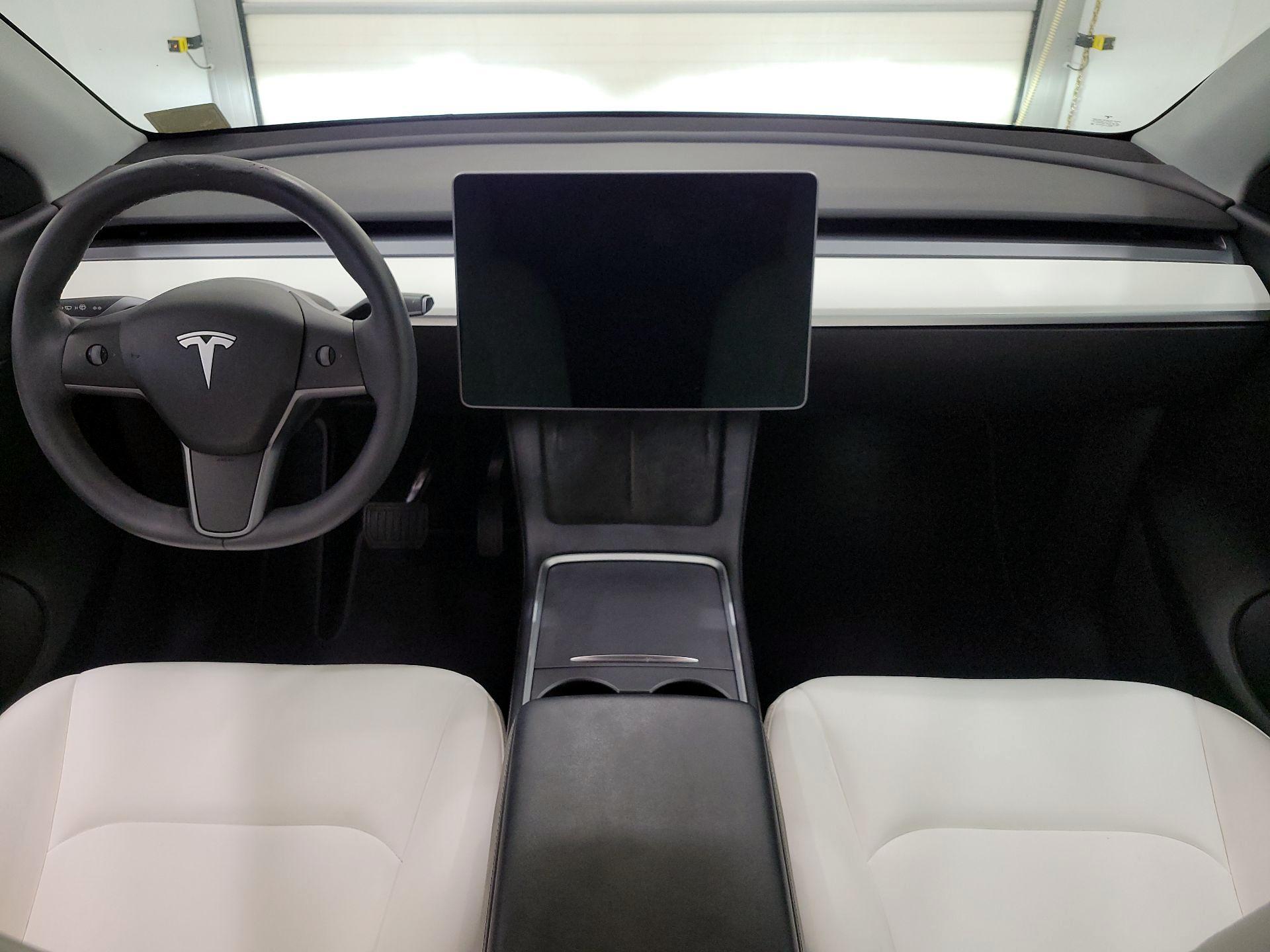 Thumbnail: 2022 Tesla Model Y - 9