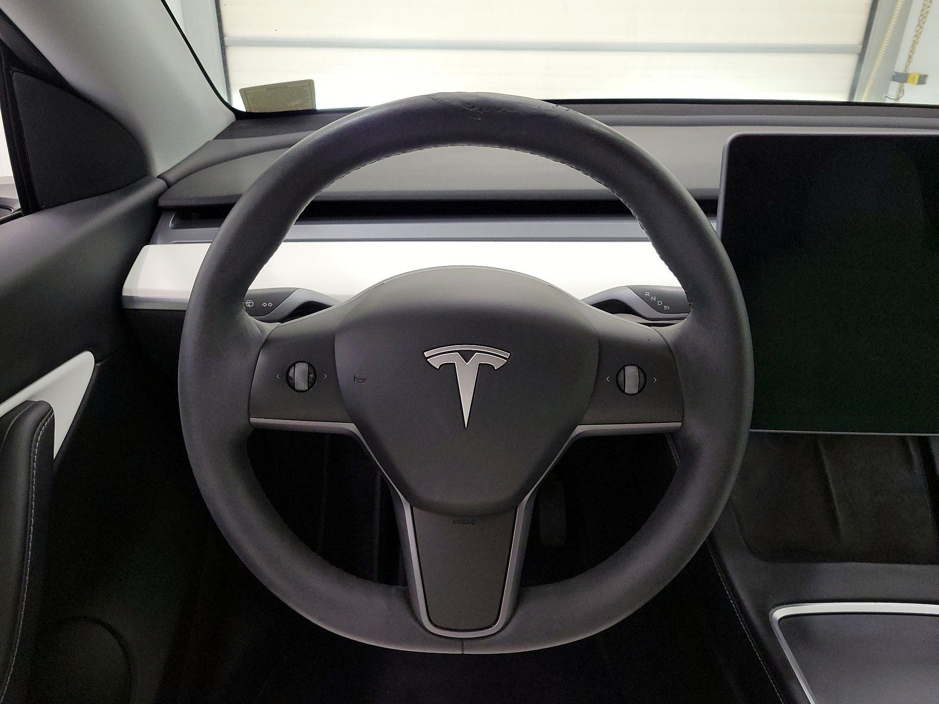 Thumbnail: 2022 Tesla Model Y - 10