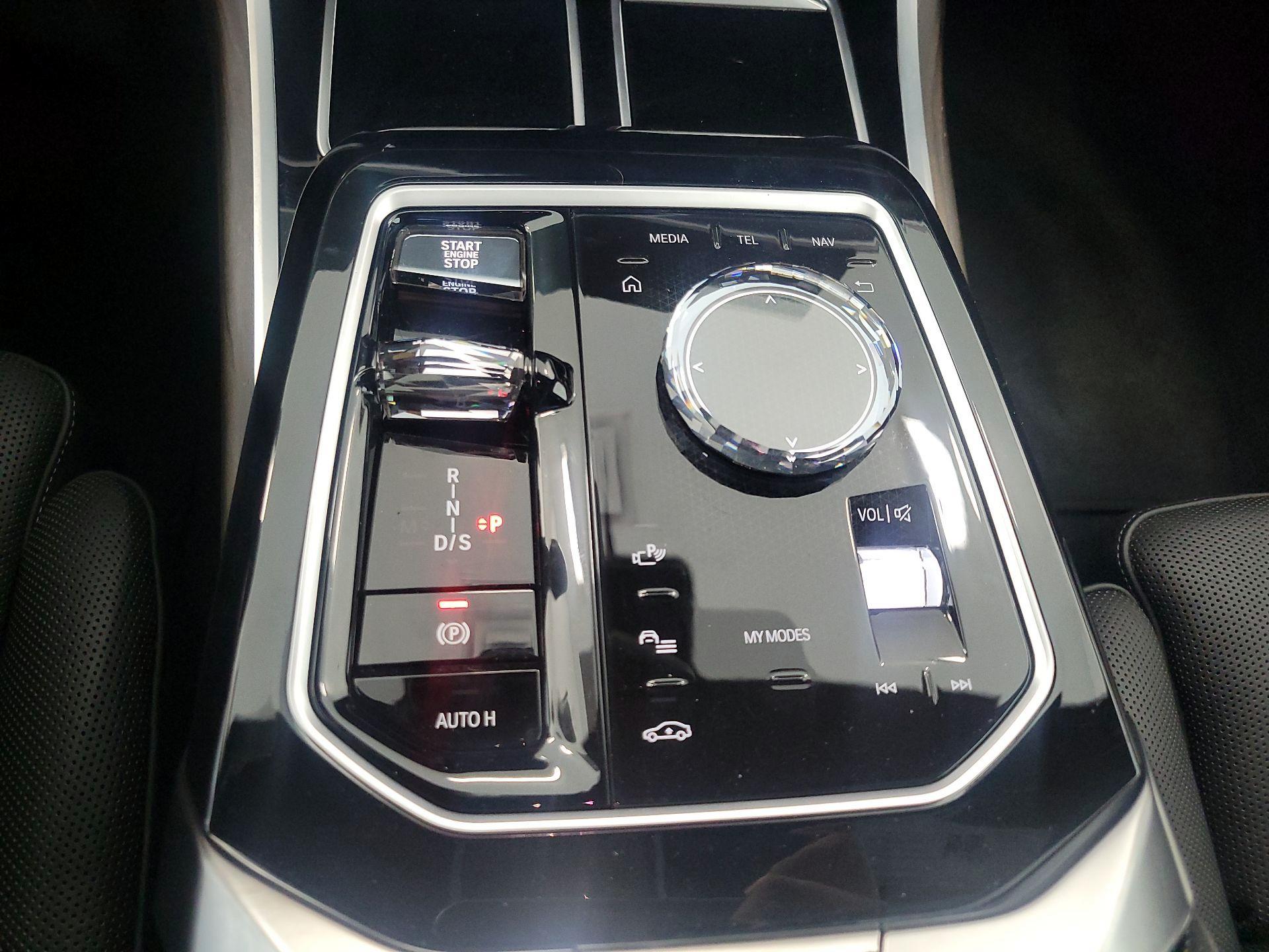Thumbnail: 2023 BMW 7 Series - 17