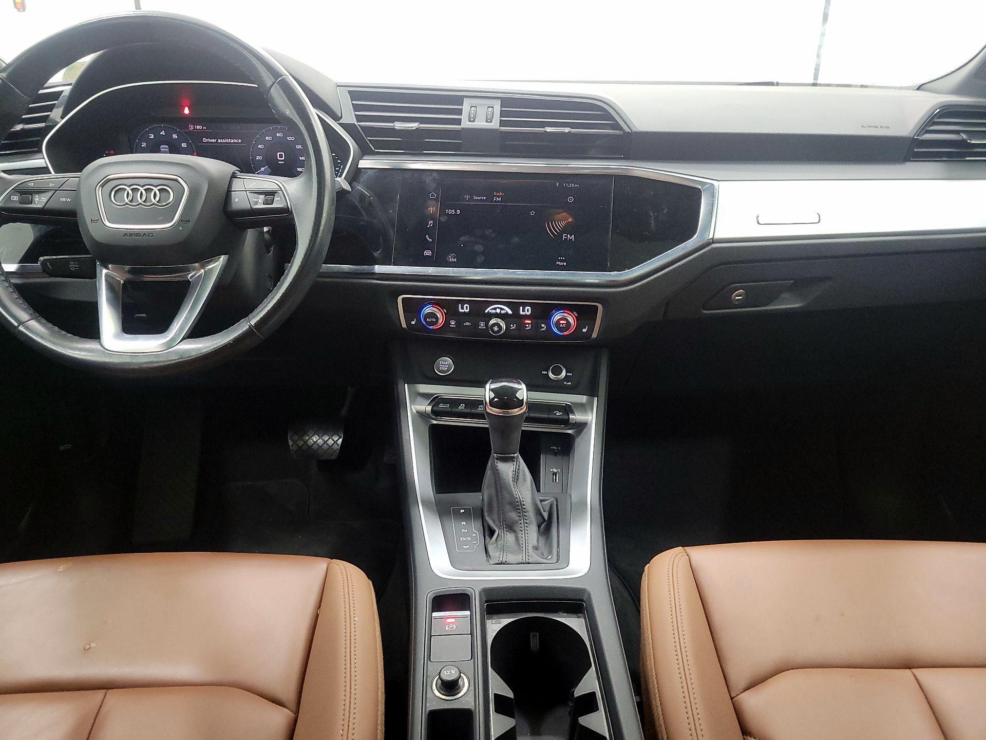 Thumbnail: 2020 Audi Q3 - 9