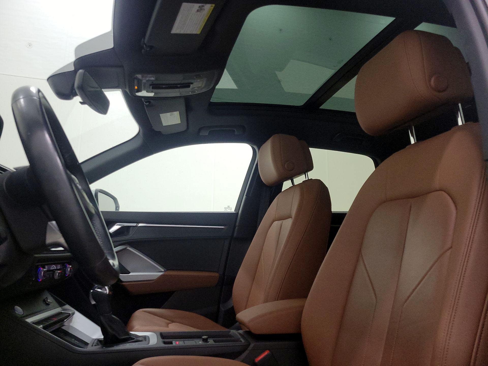 Thumbnail: 2020 Audi Q3 - 19