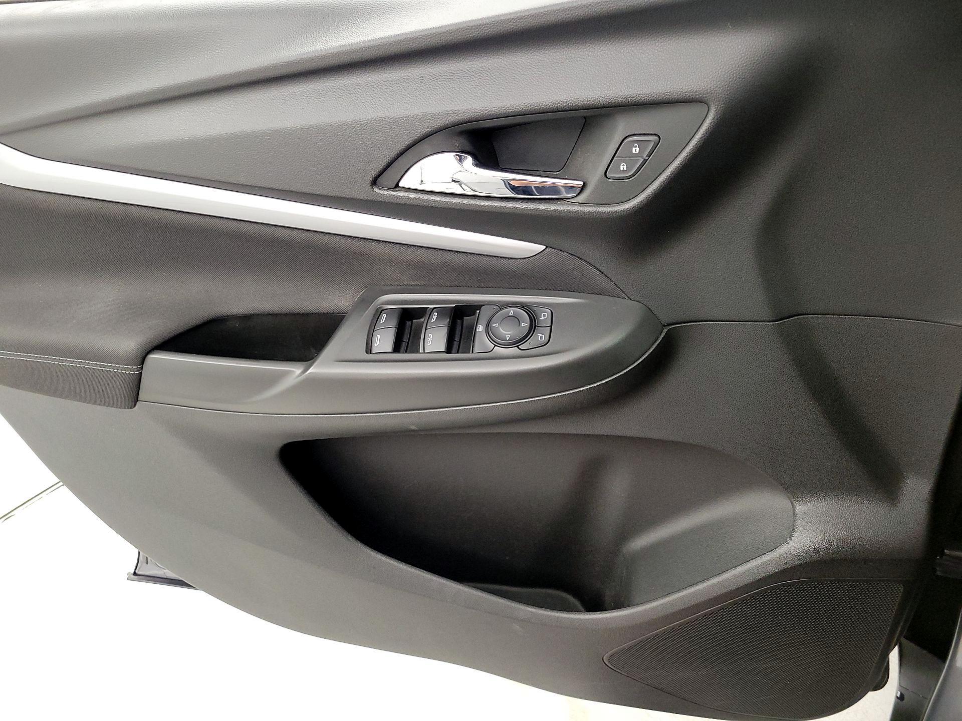 Thumbnail: 2023 Chevrolet Bolt EUV - 12
