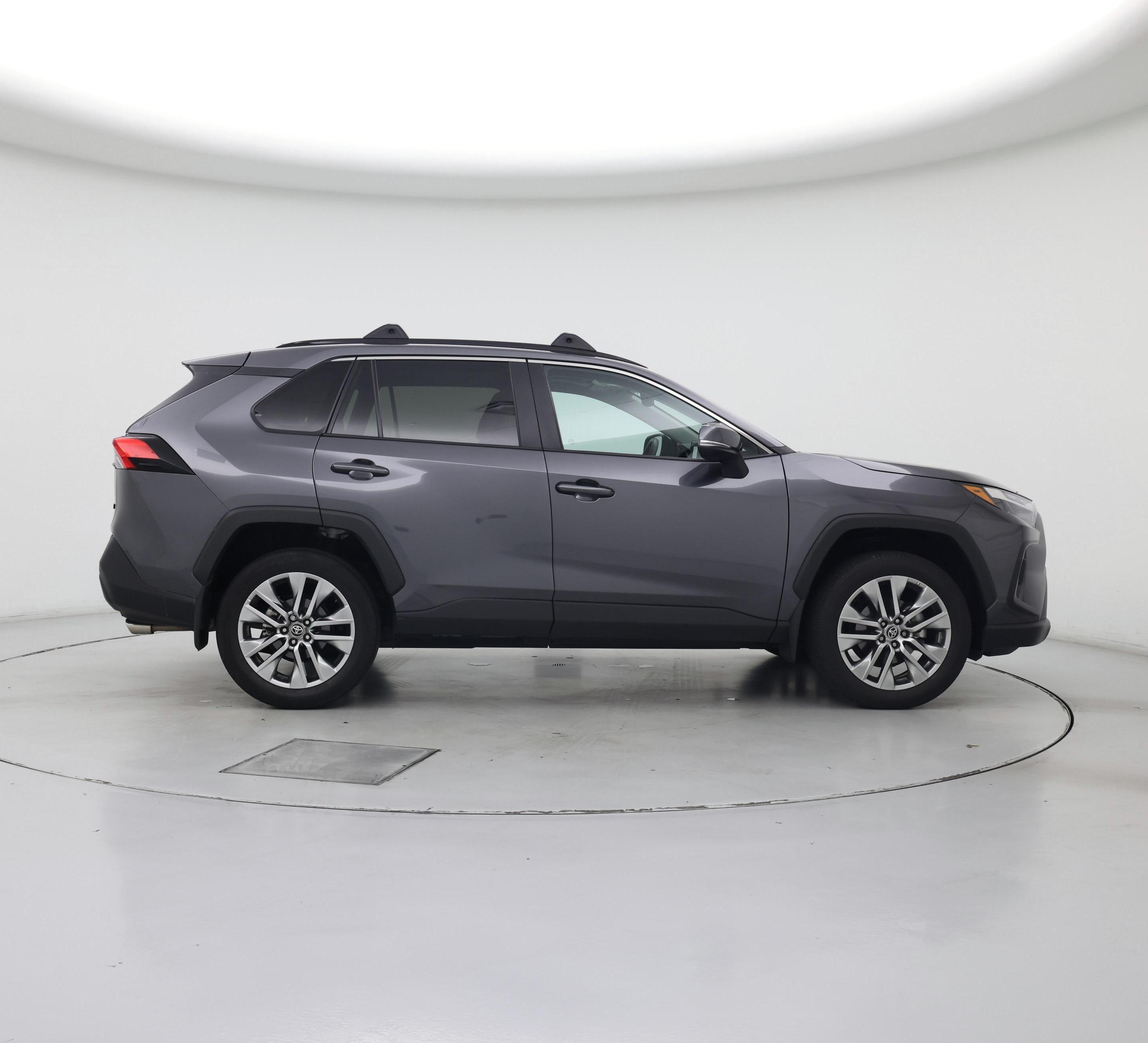 Thumbnail: 2022 Toyota RAV4 - 7