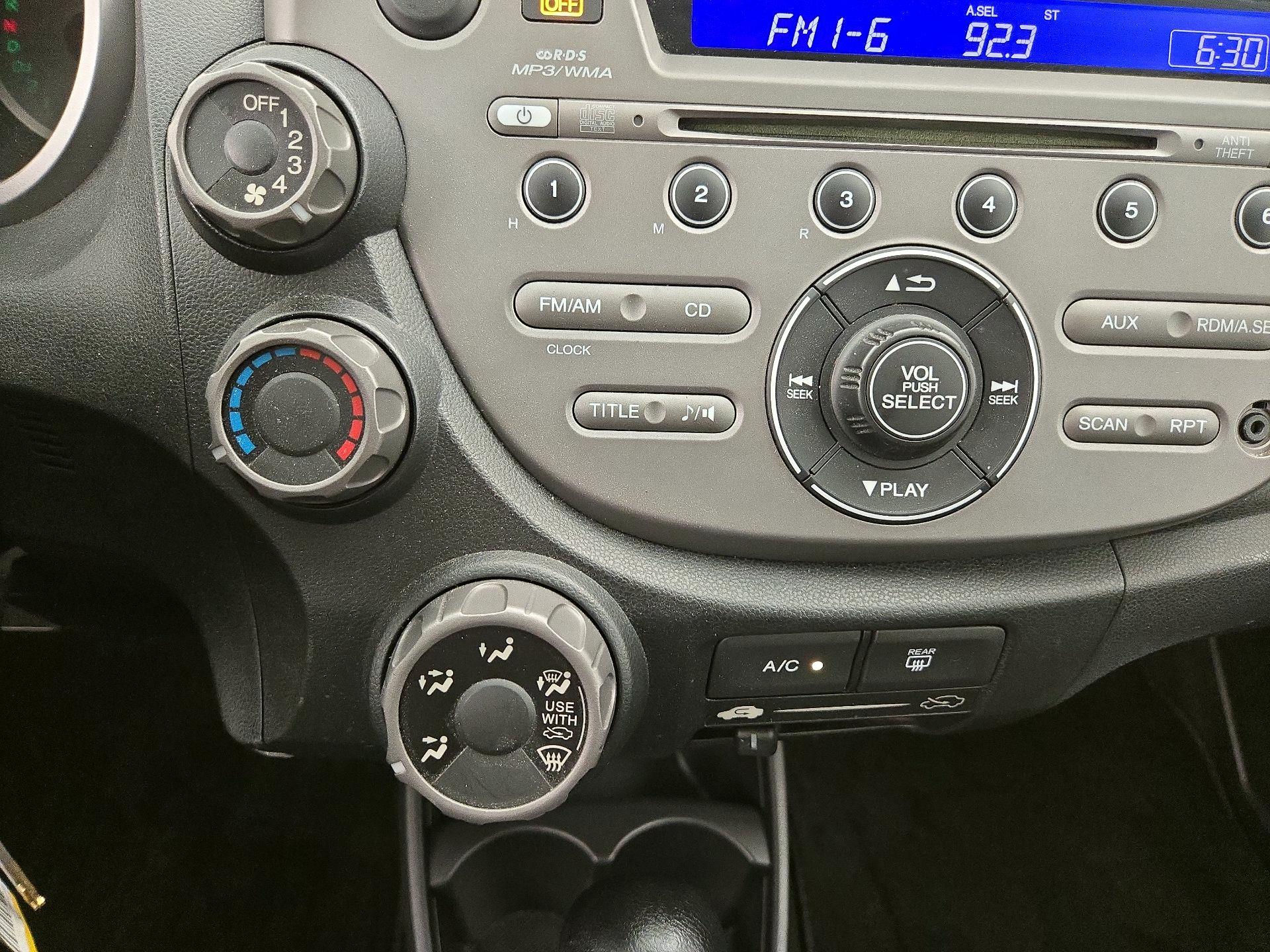 Thumbnail: 2013 Honda Fit - 15