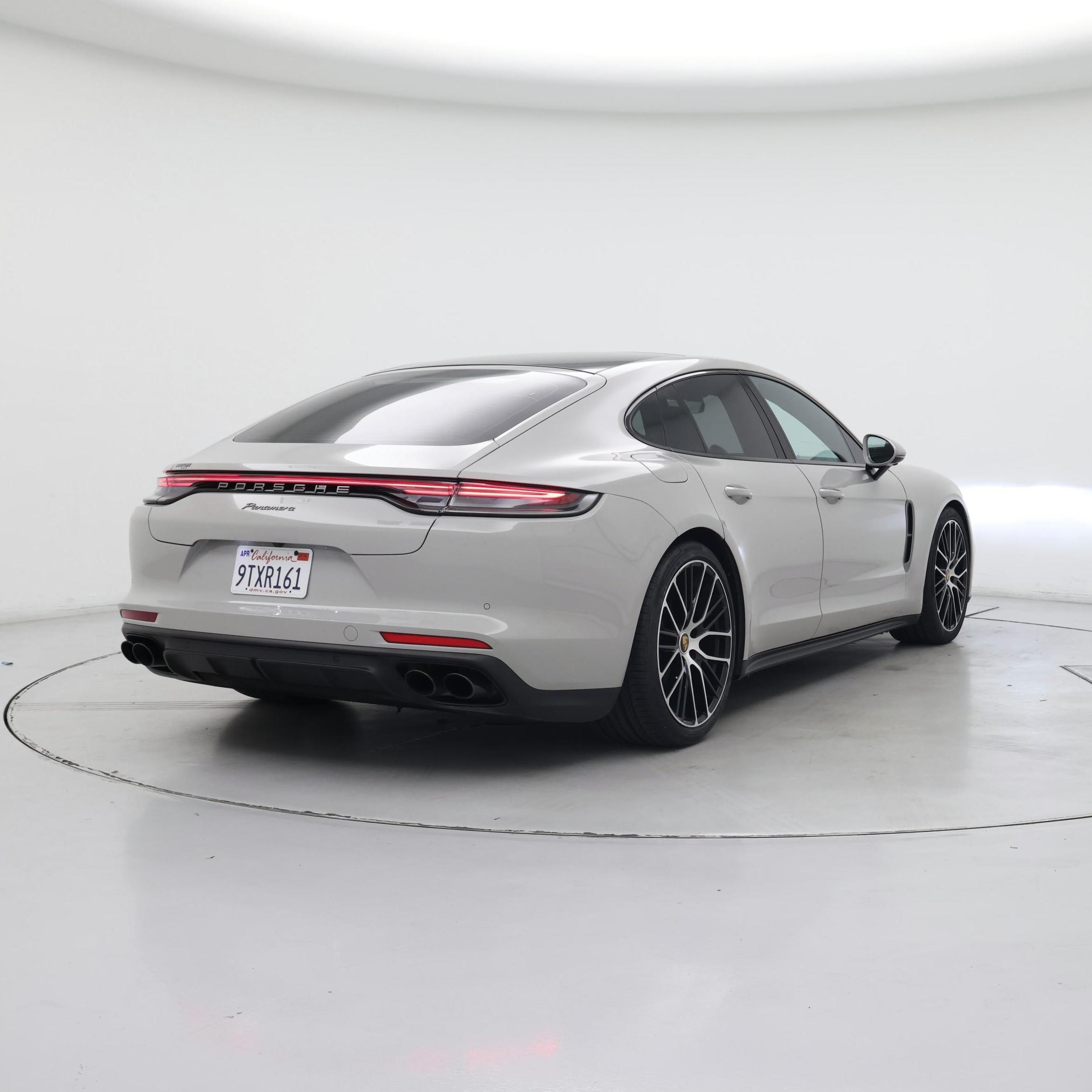 Thumbnail: 2023 Porsche Panamera - 8