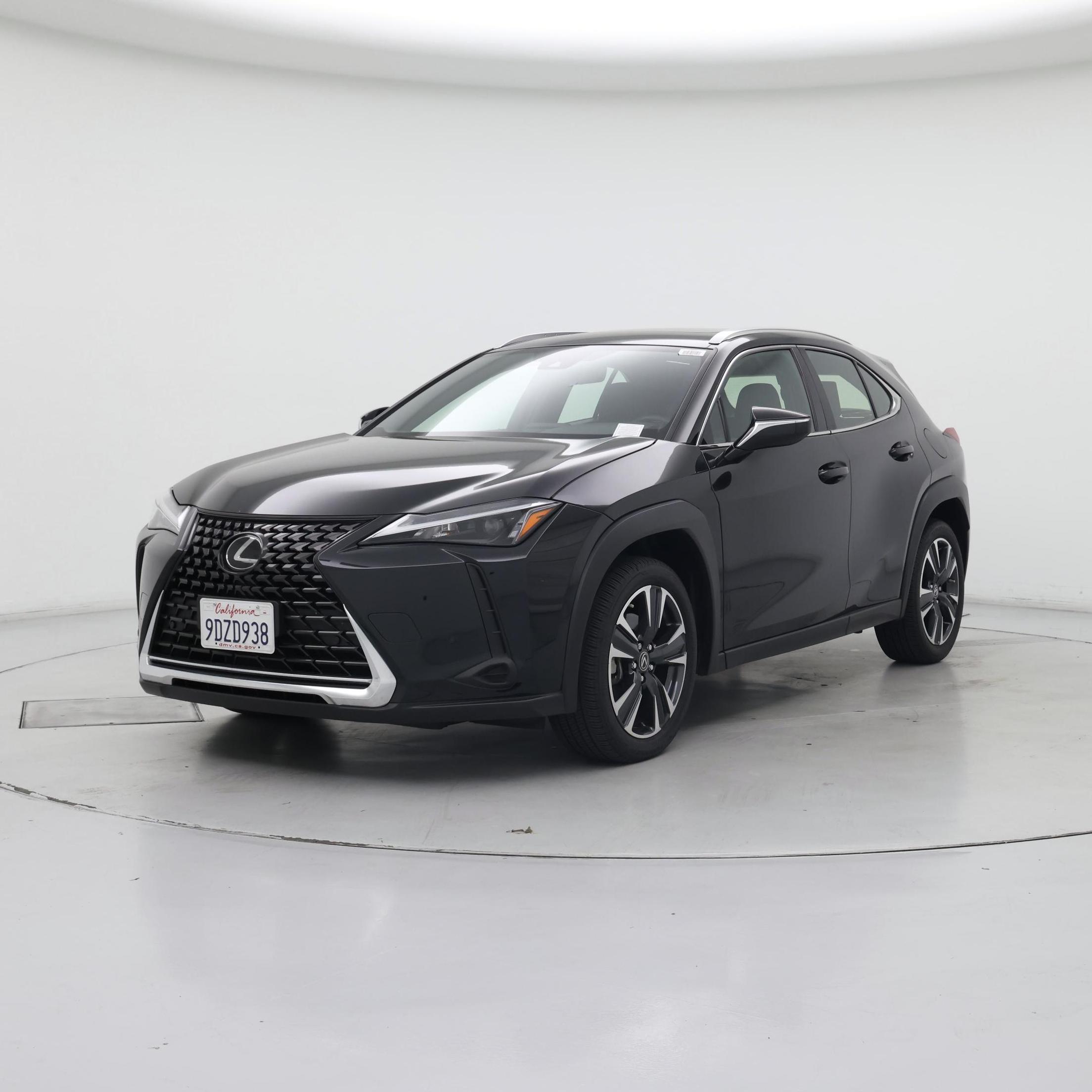 Thumbnail: 2023 Lexus UX - 4