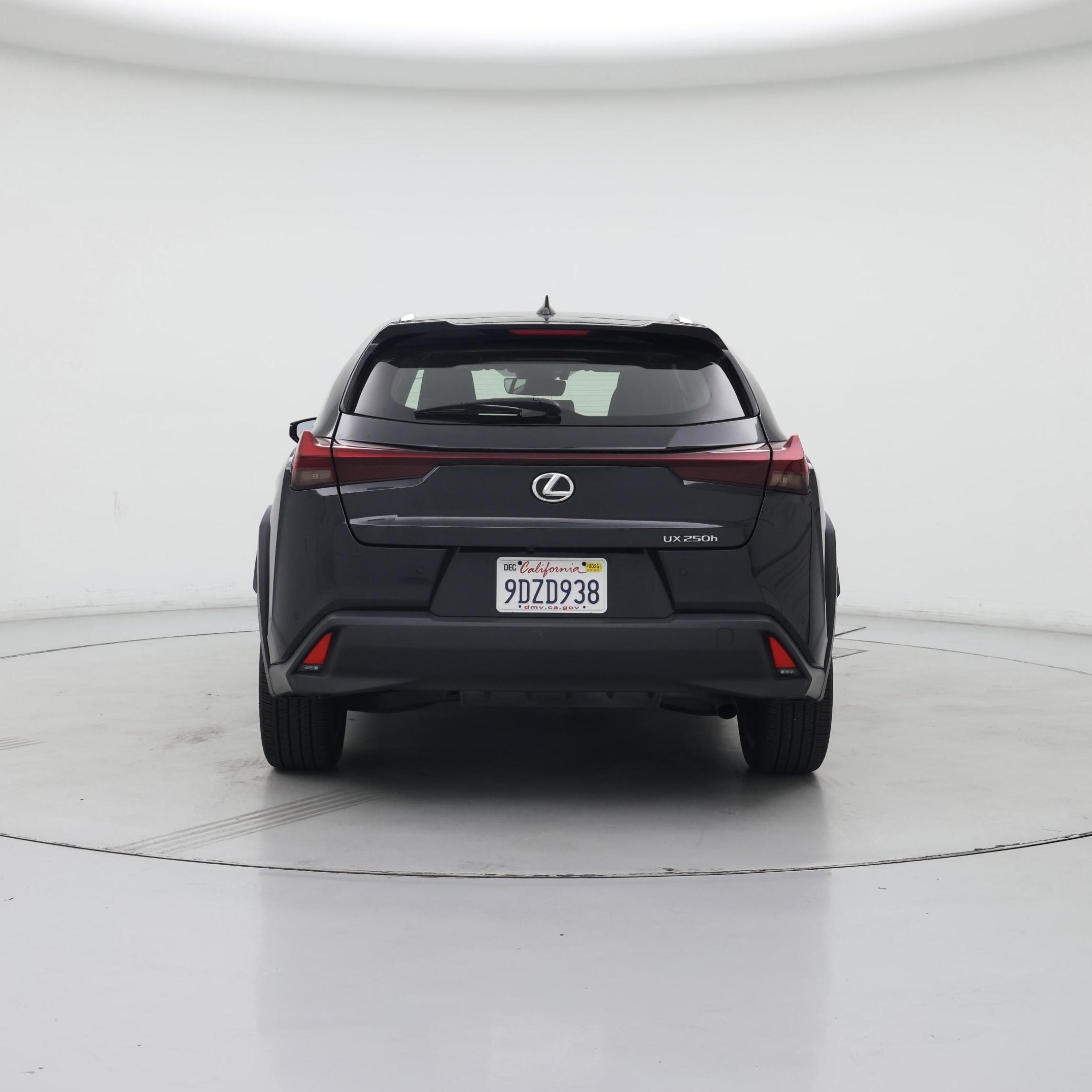 Thumbnail: 2023 Lexus UX - 6