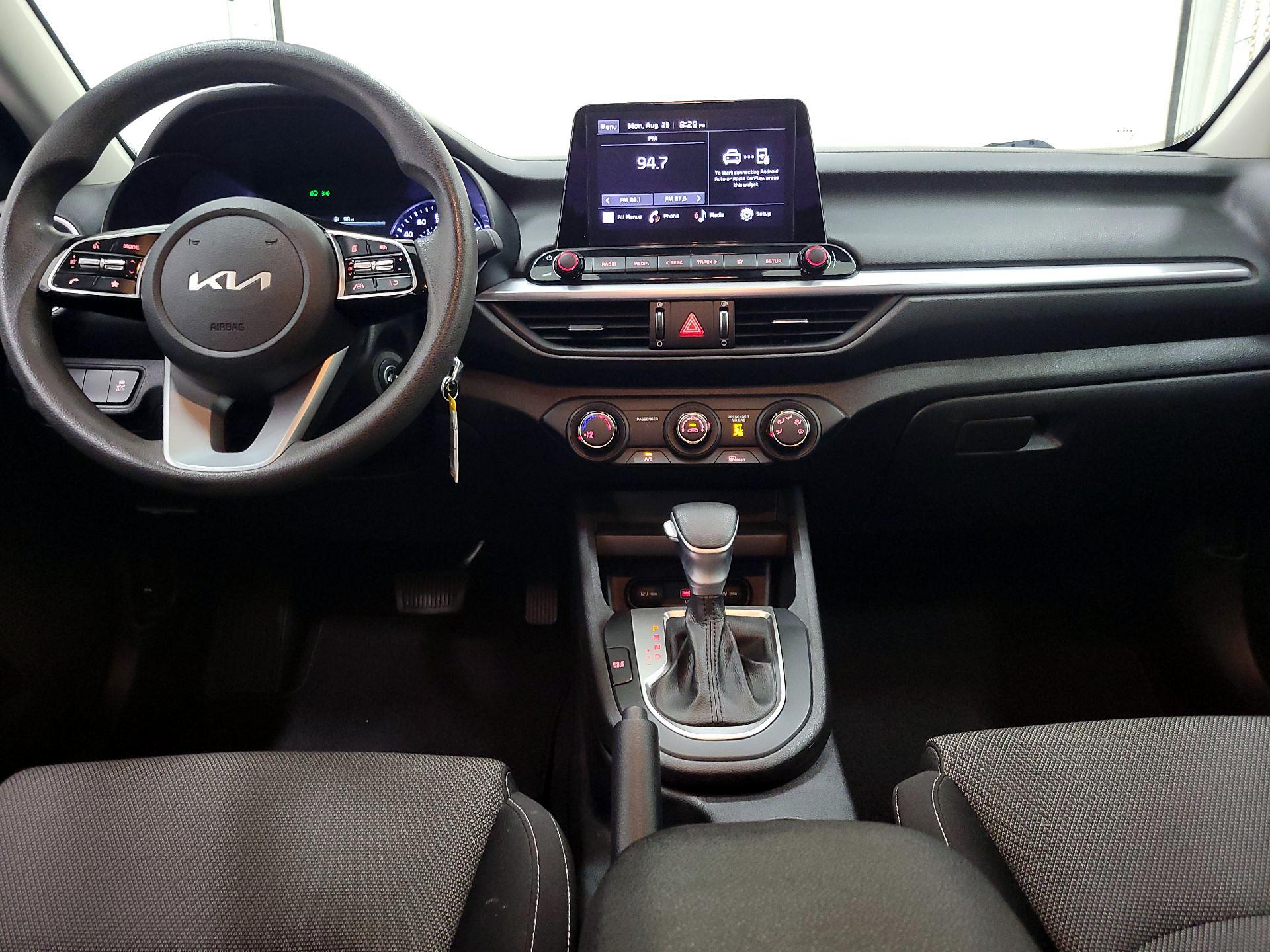 Thumbnail: 2022 Kia Forte - 9