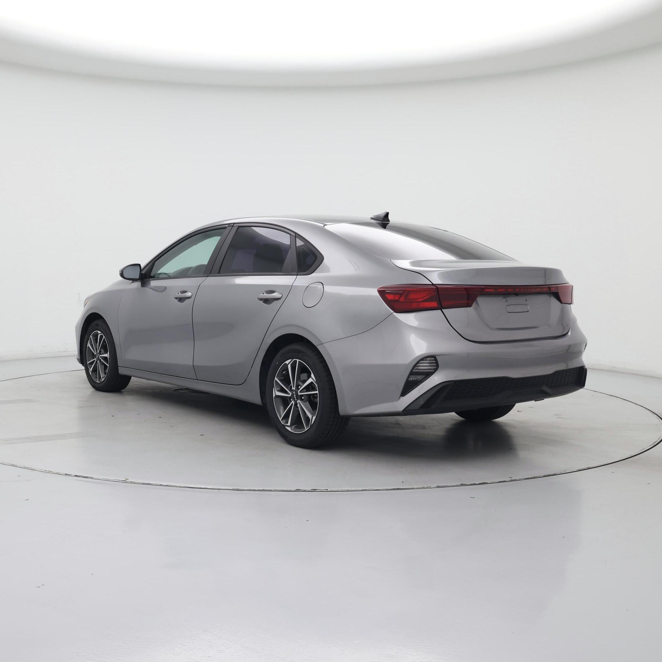 Thumbnail: 2022 Kia Forte - 2