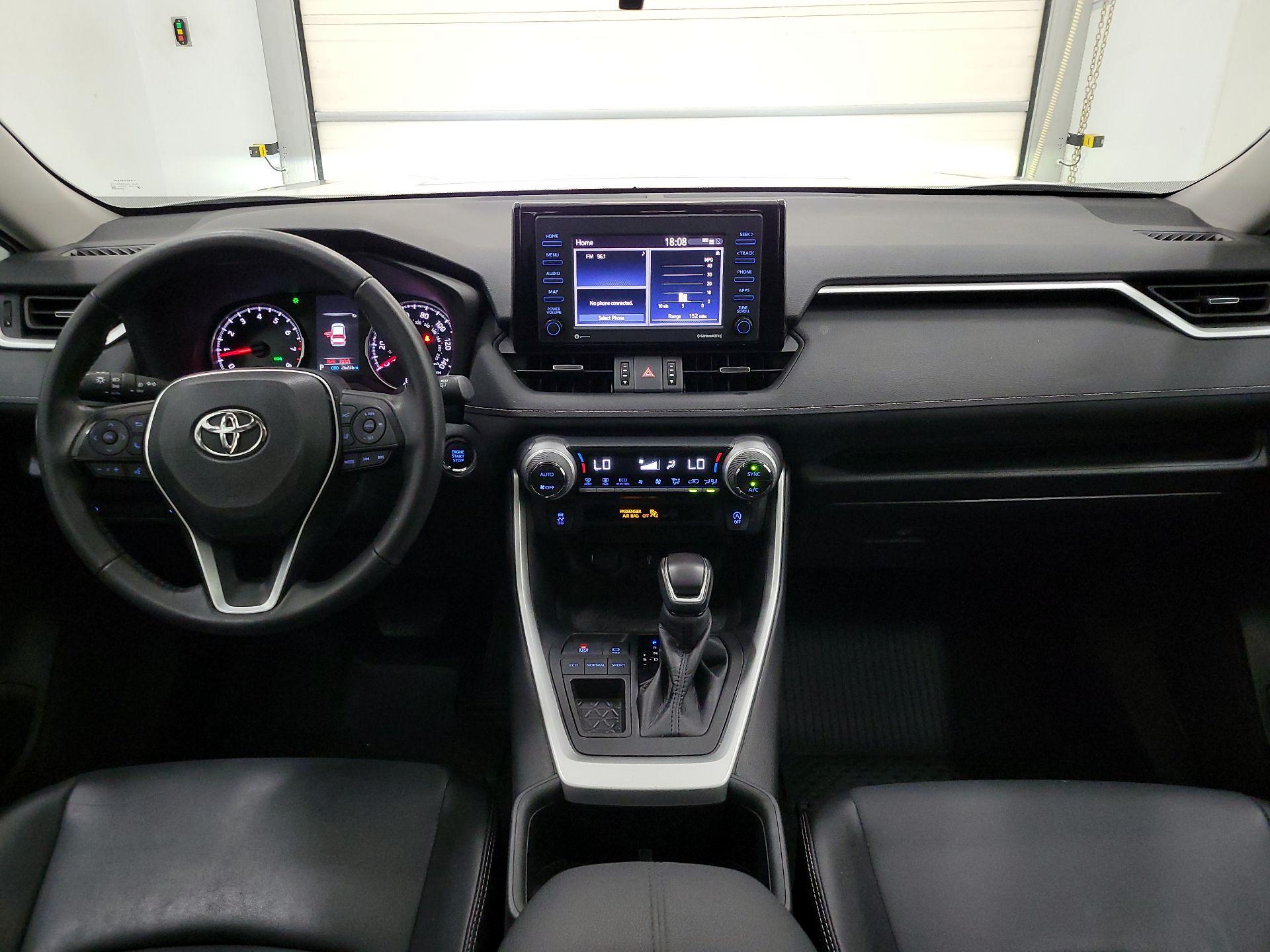 Thumbnail: 2022 Toyota RAV4 - 9
