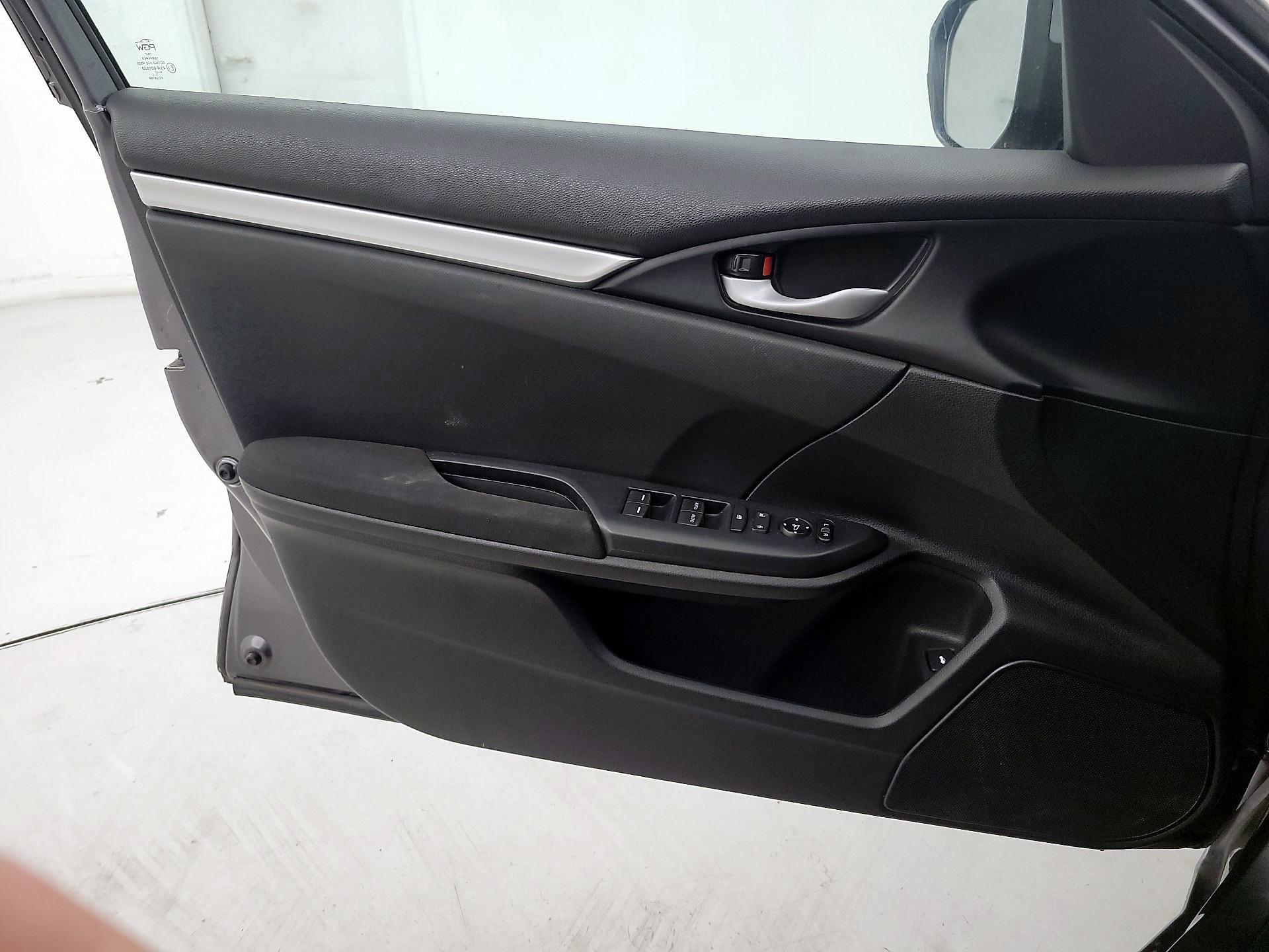 Thumbnail: 2019 Honda Civic - 12