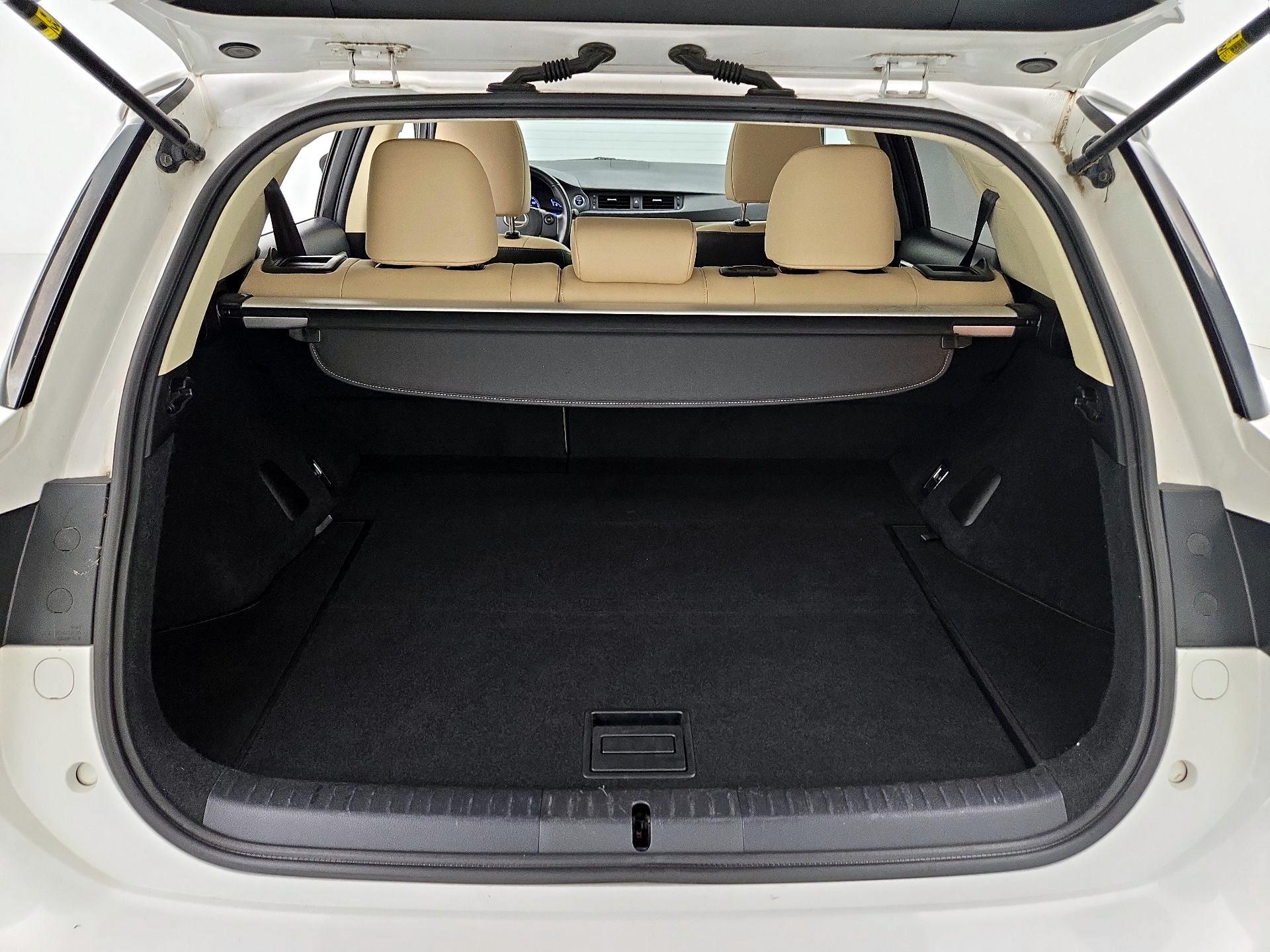 Thumbnail: 2014 Lexus CT - 20