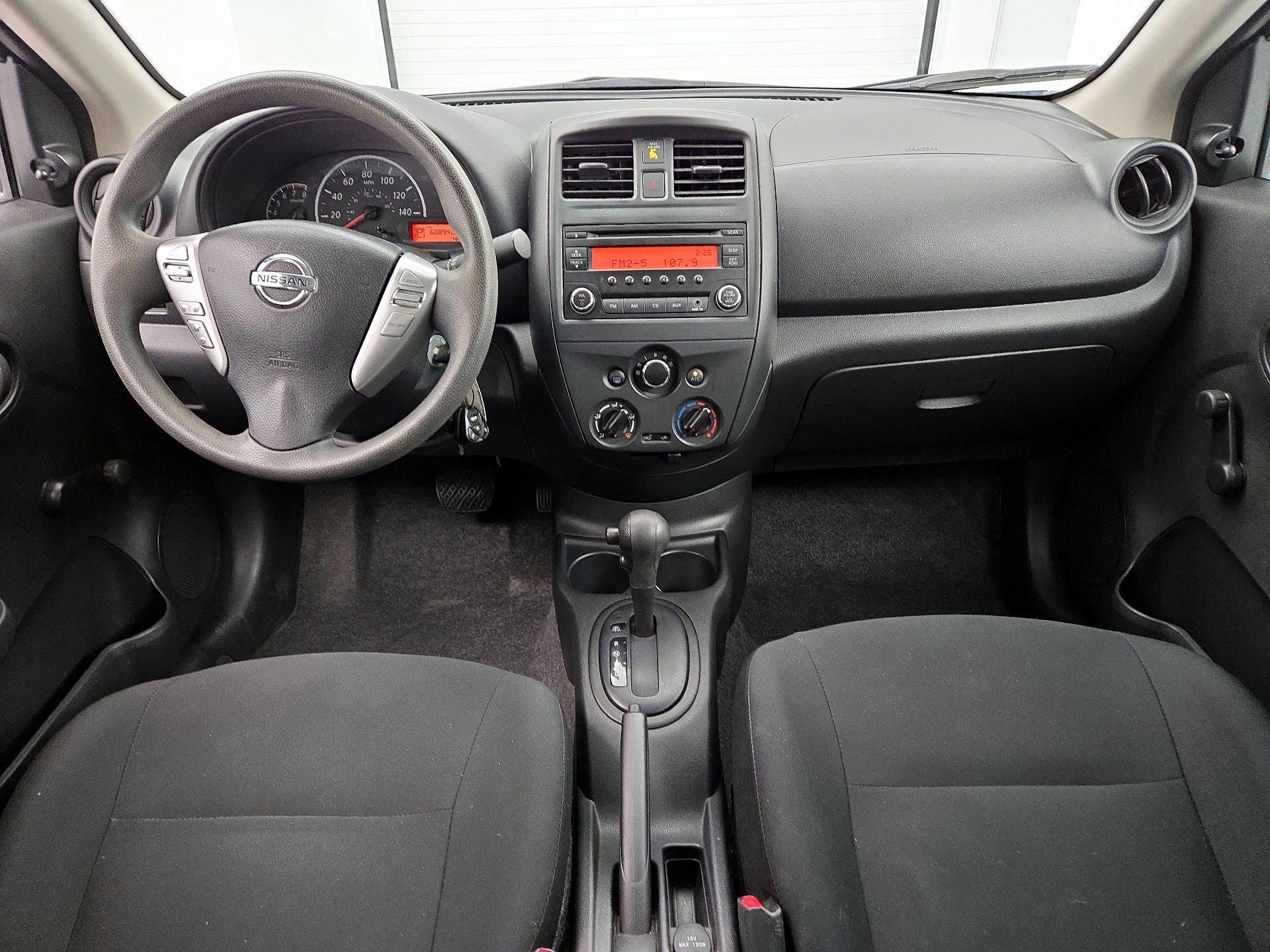 Thumbnail: 2015 Nissan Versa - 9