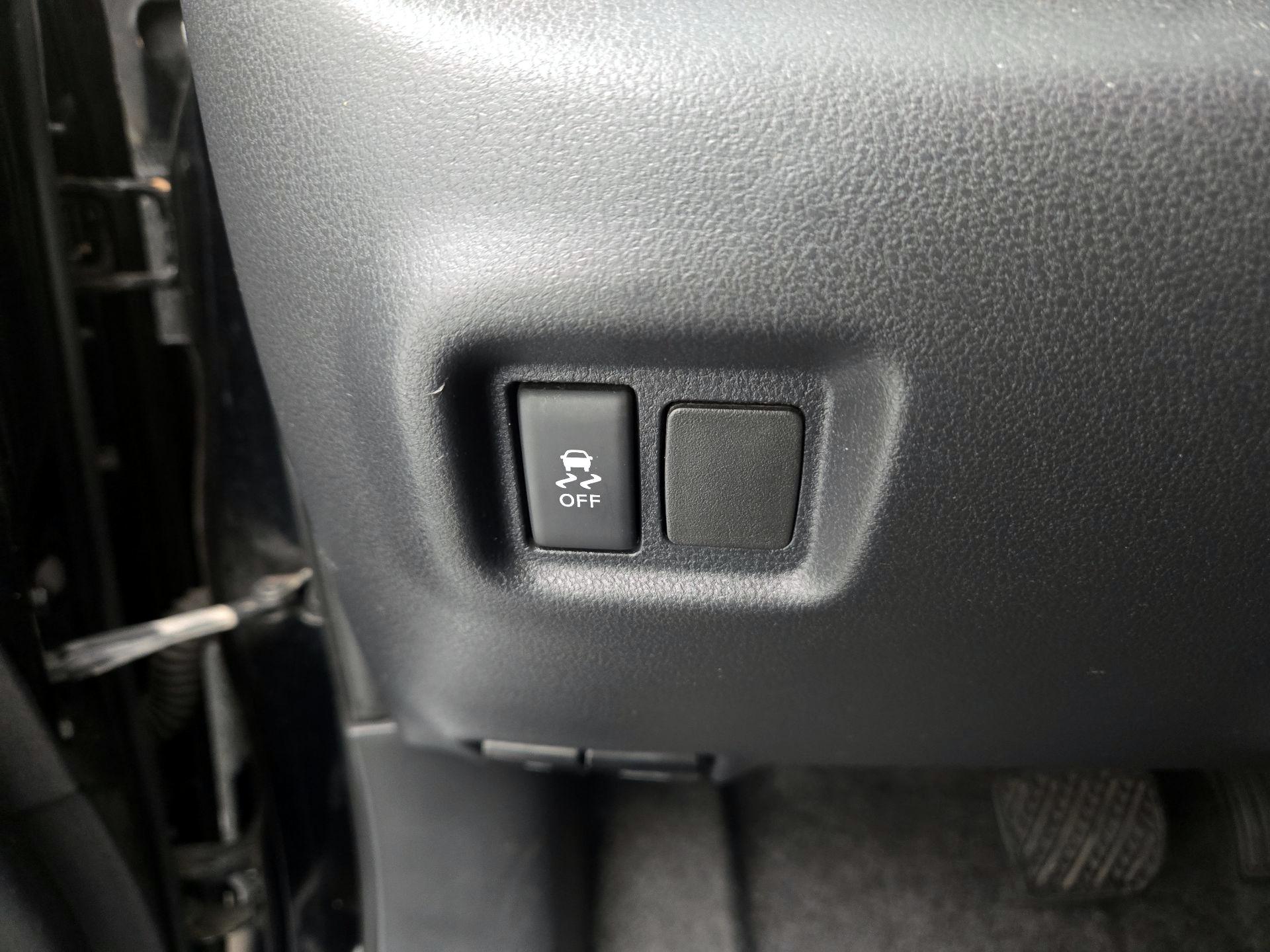 Thumbnail: 2015 Nissan Versa - 13