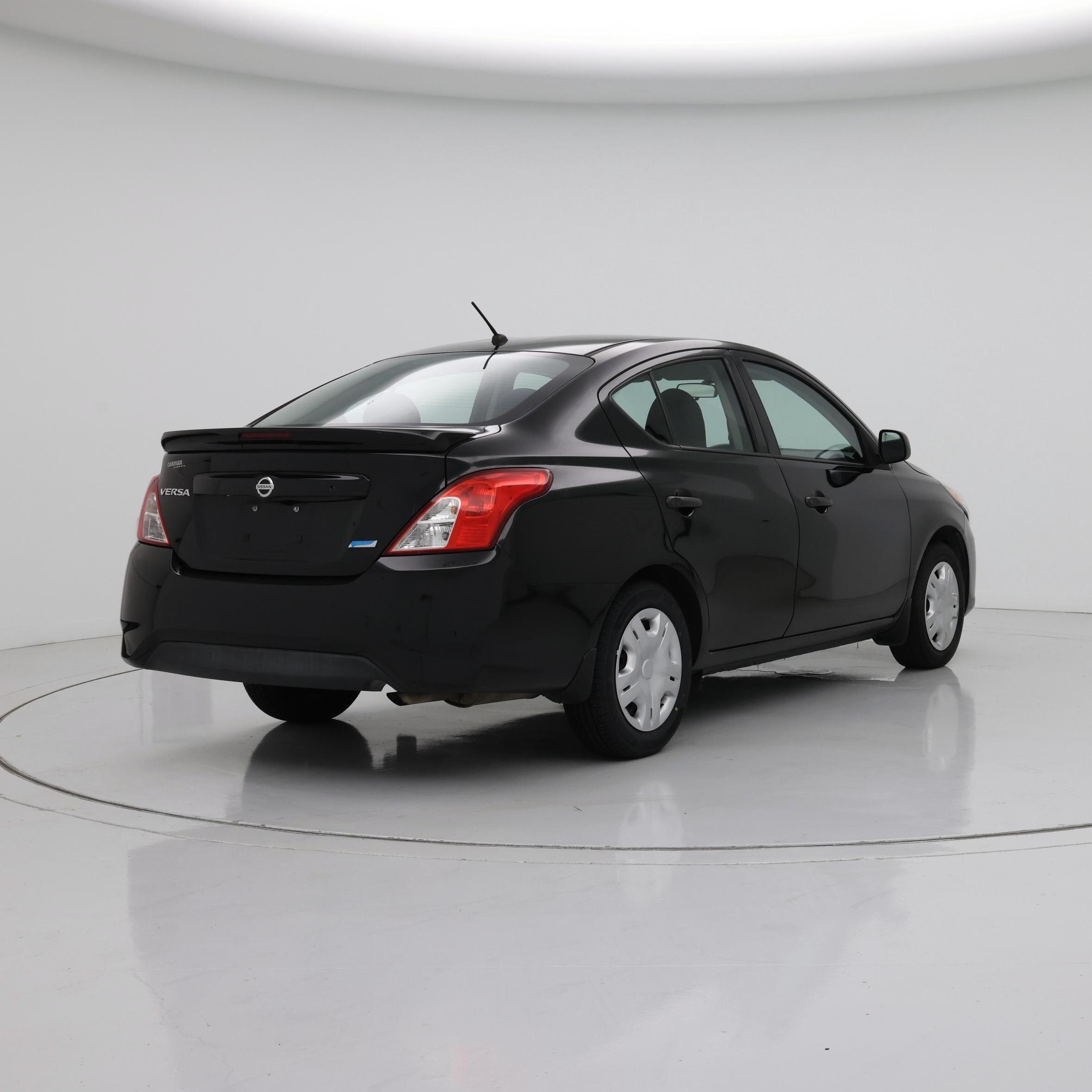 Thumbnail: 2015 Nissan Versa - 8