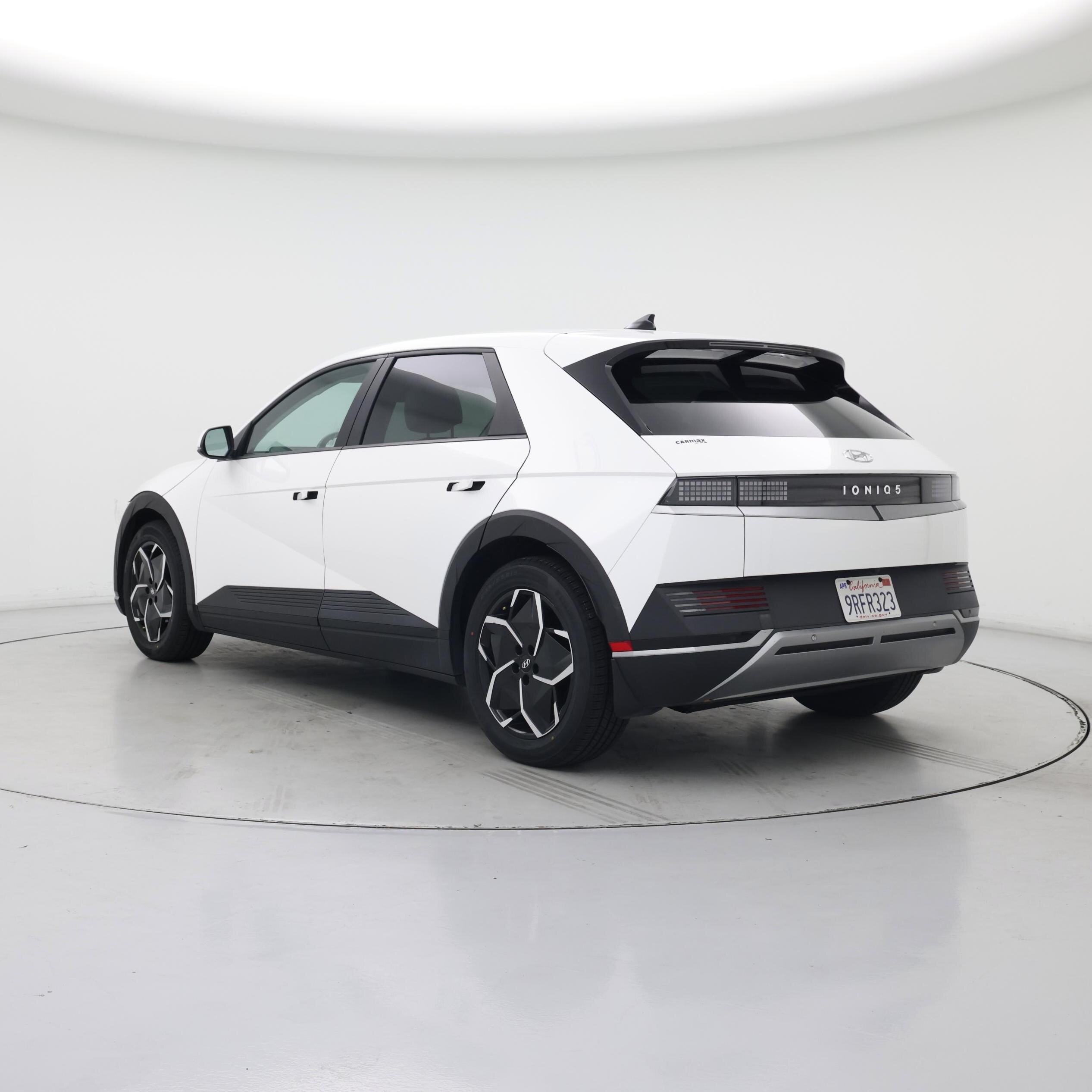 Thumbnail: 2023 Hyundai Ioniq 5 - 2