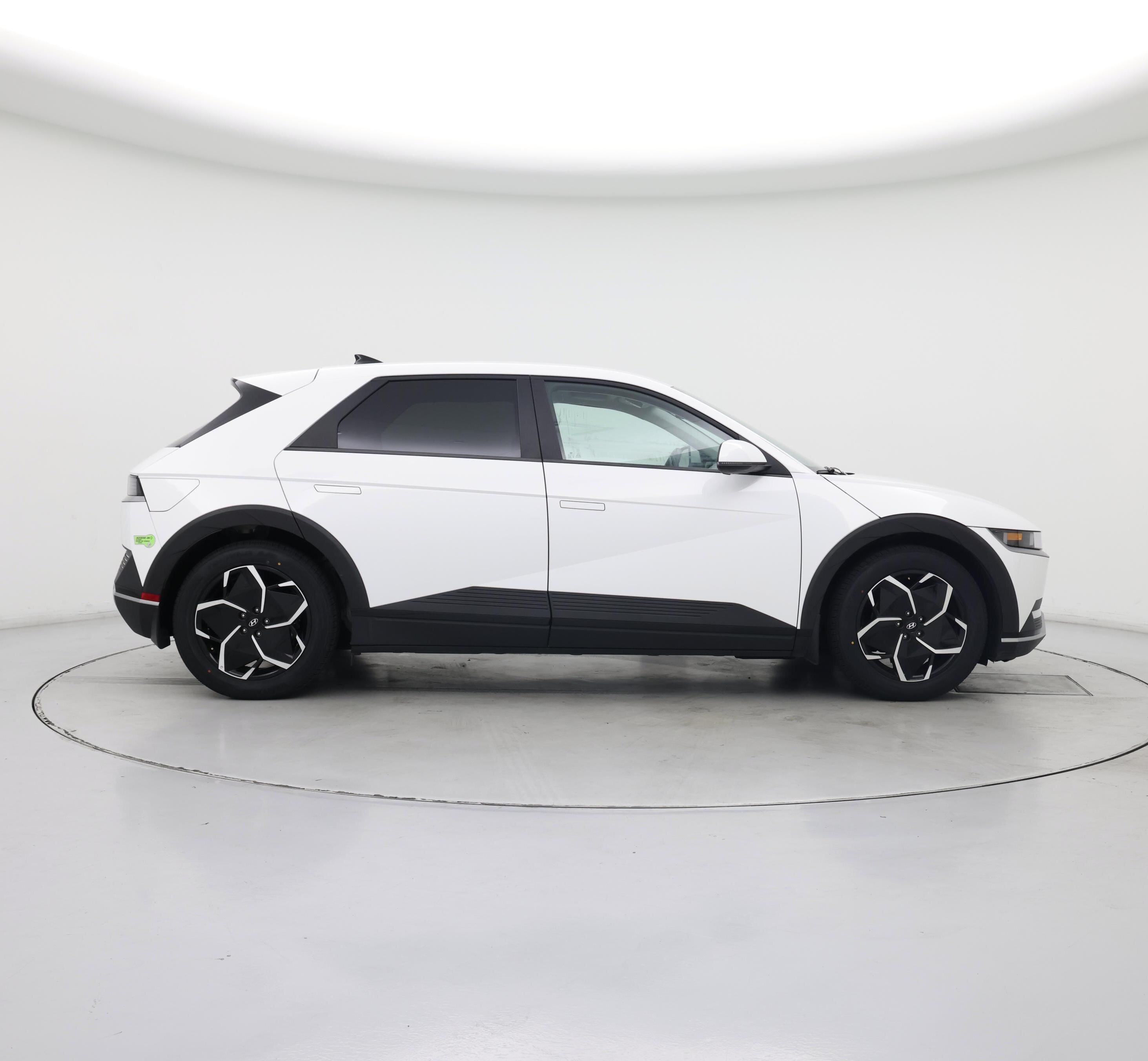 Thumbnail: 2023 Hyundai Ioniq 5 - 7