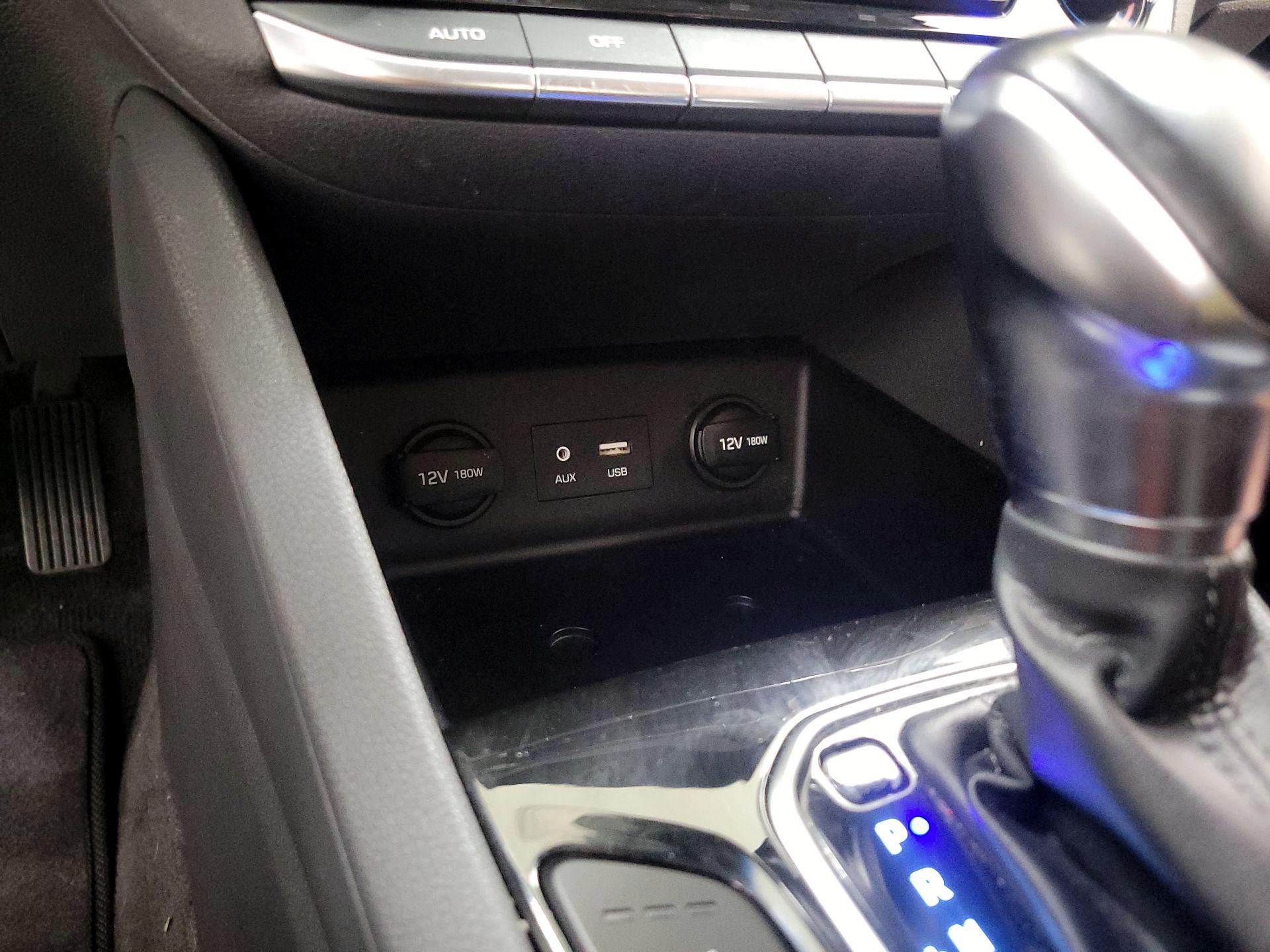 Thumbnail: 2019 Hyundai Ioniq - 18
