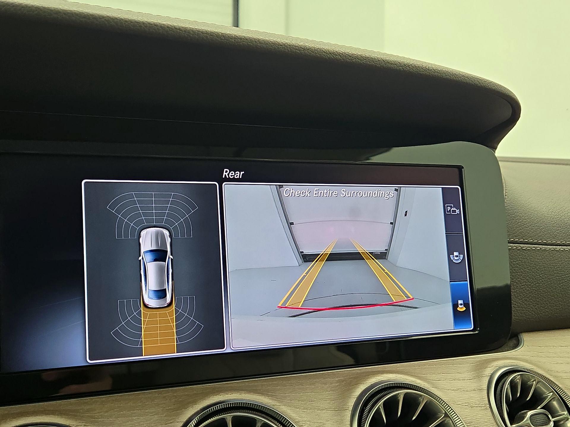 Thumbnail: 2018 Mercedes-Benz E-Class - 15