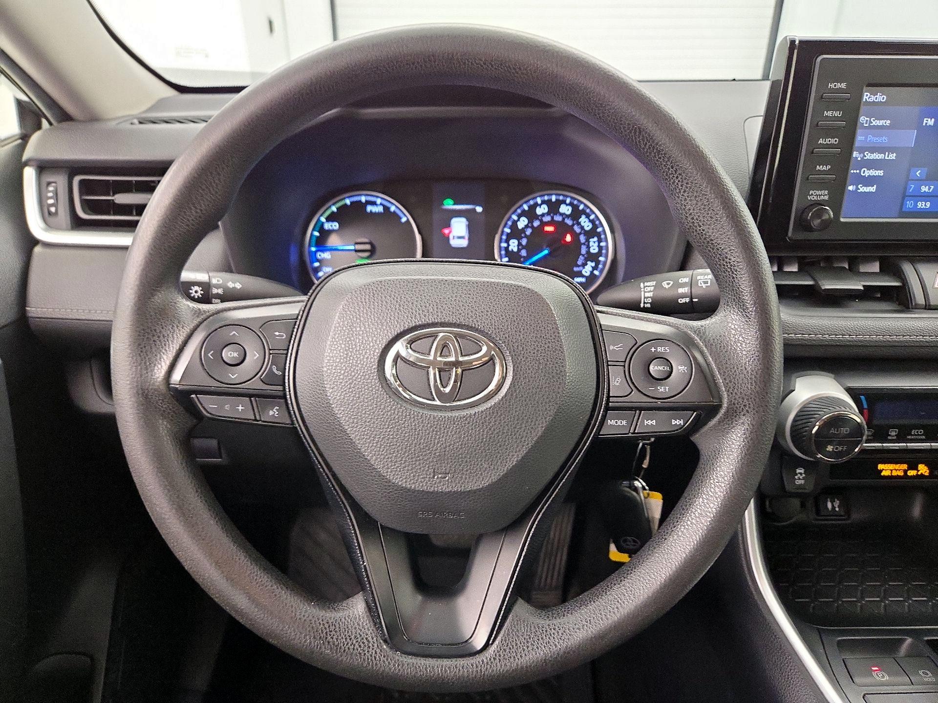 Thumbnail: 2019 Toyota RAV4 - 10