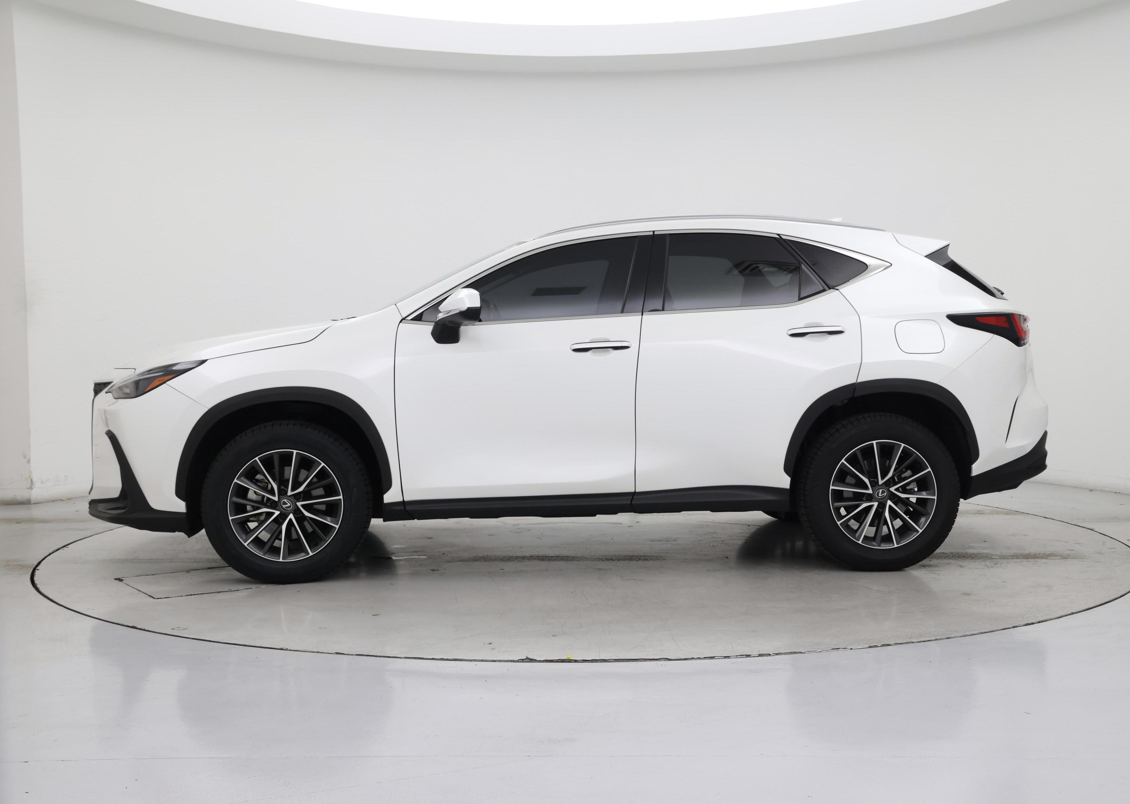 Thumbnail: 2024 Lexus NX - 3