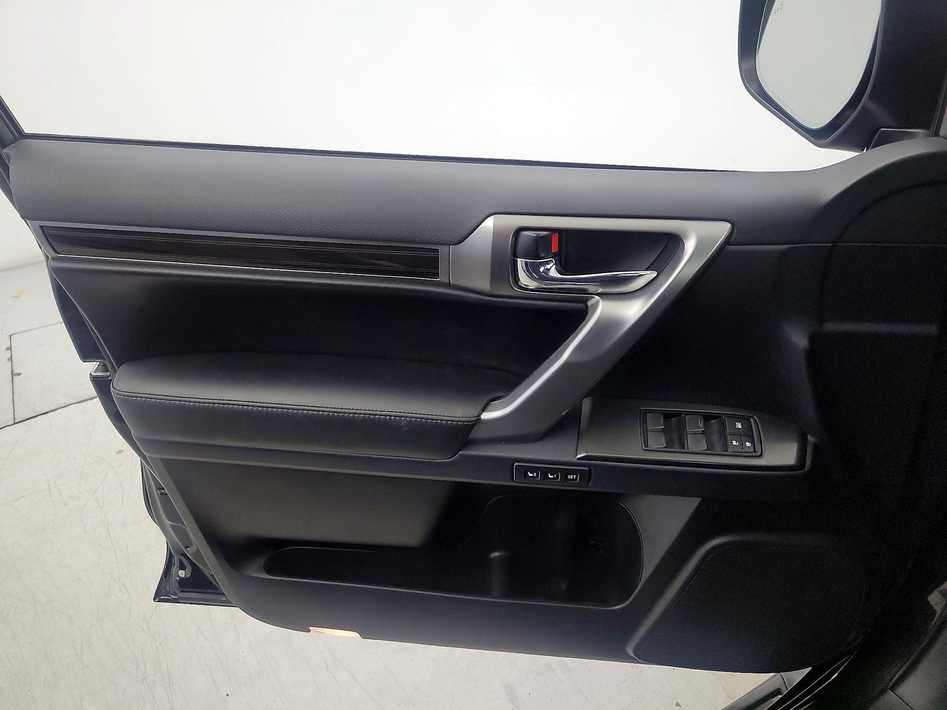 Thumbnail: 2023 Lexus GX - 12