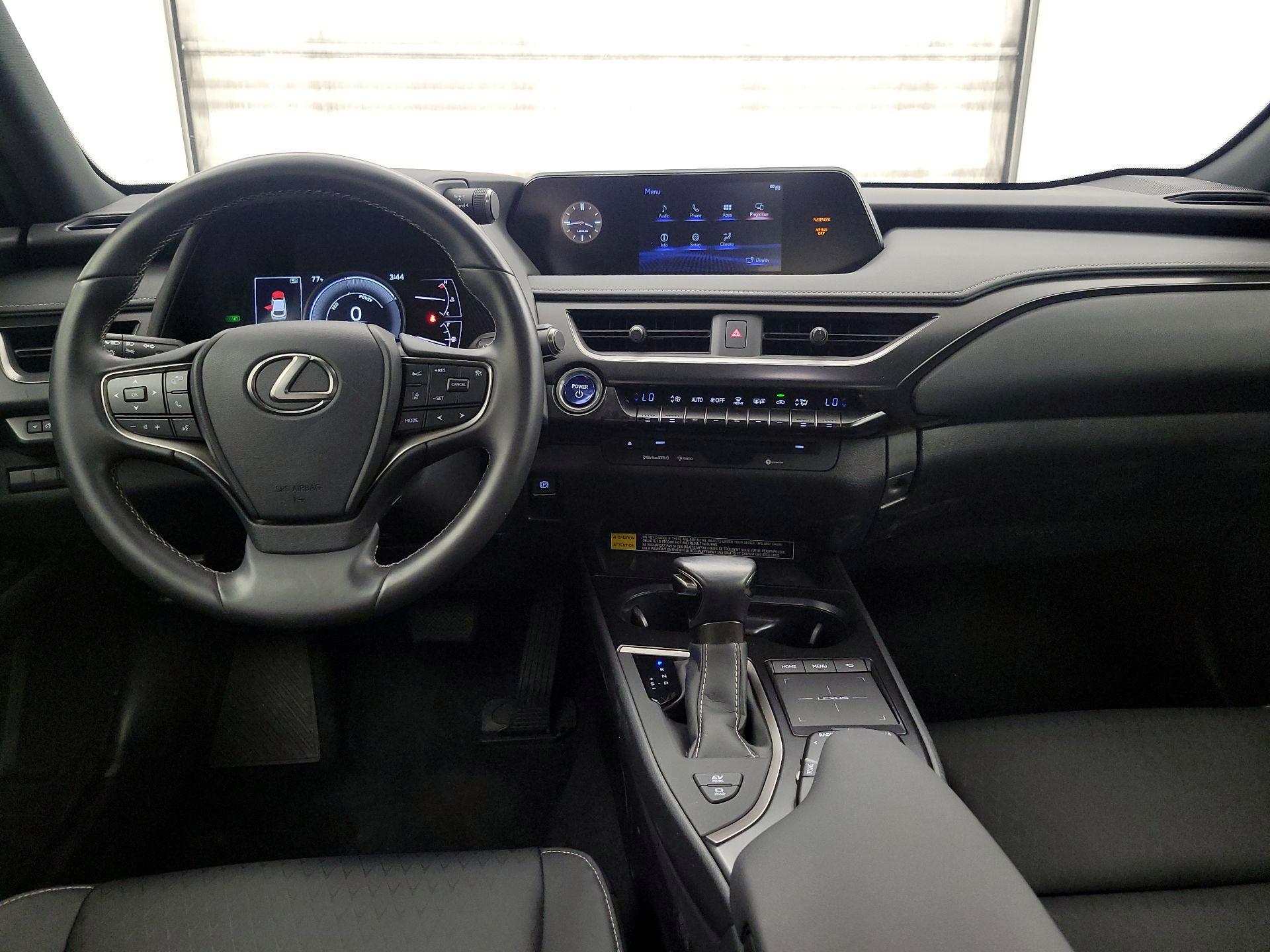 Thumbnail: 2021 Lexus UX - 9
