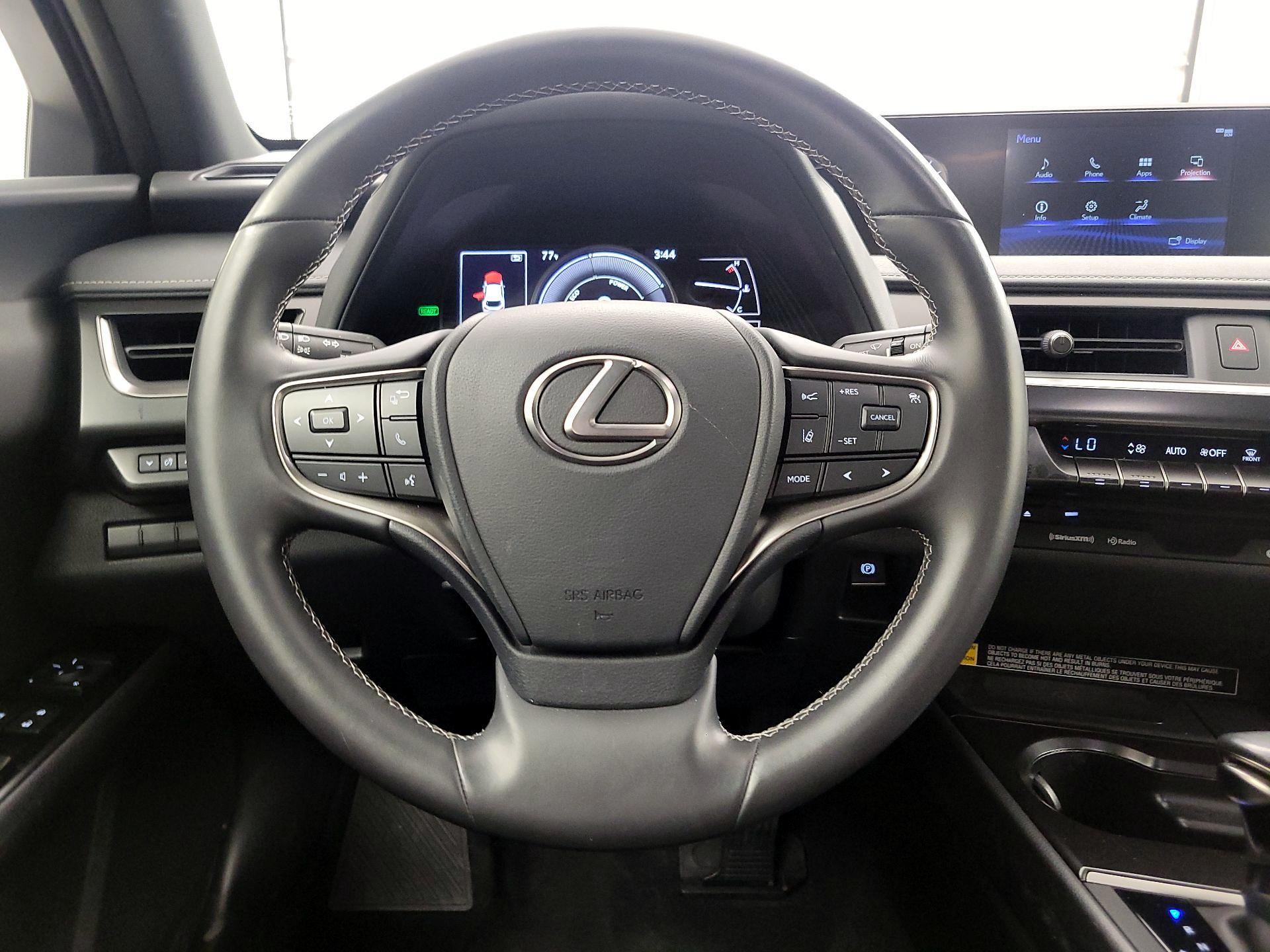 Thumbnail: 2021 Lexus UX - 10