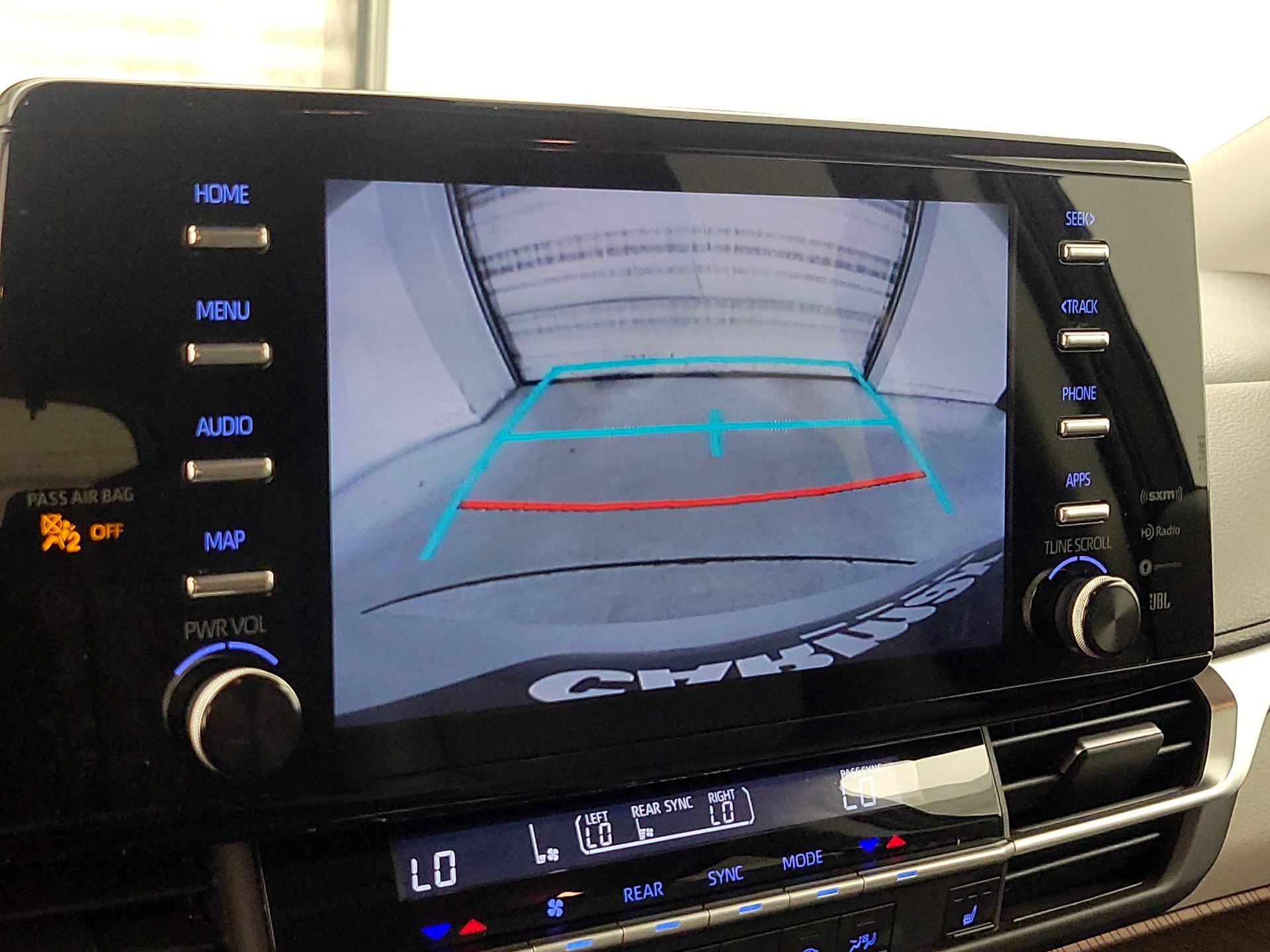 Thumbnail: 2022 Toyota Sienna - 15