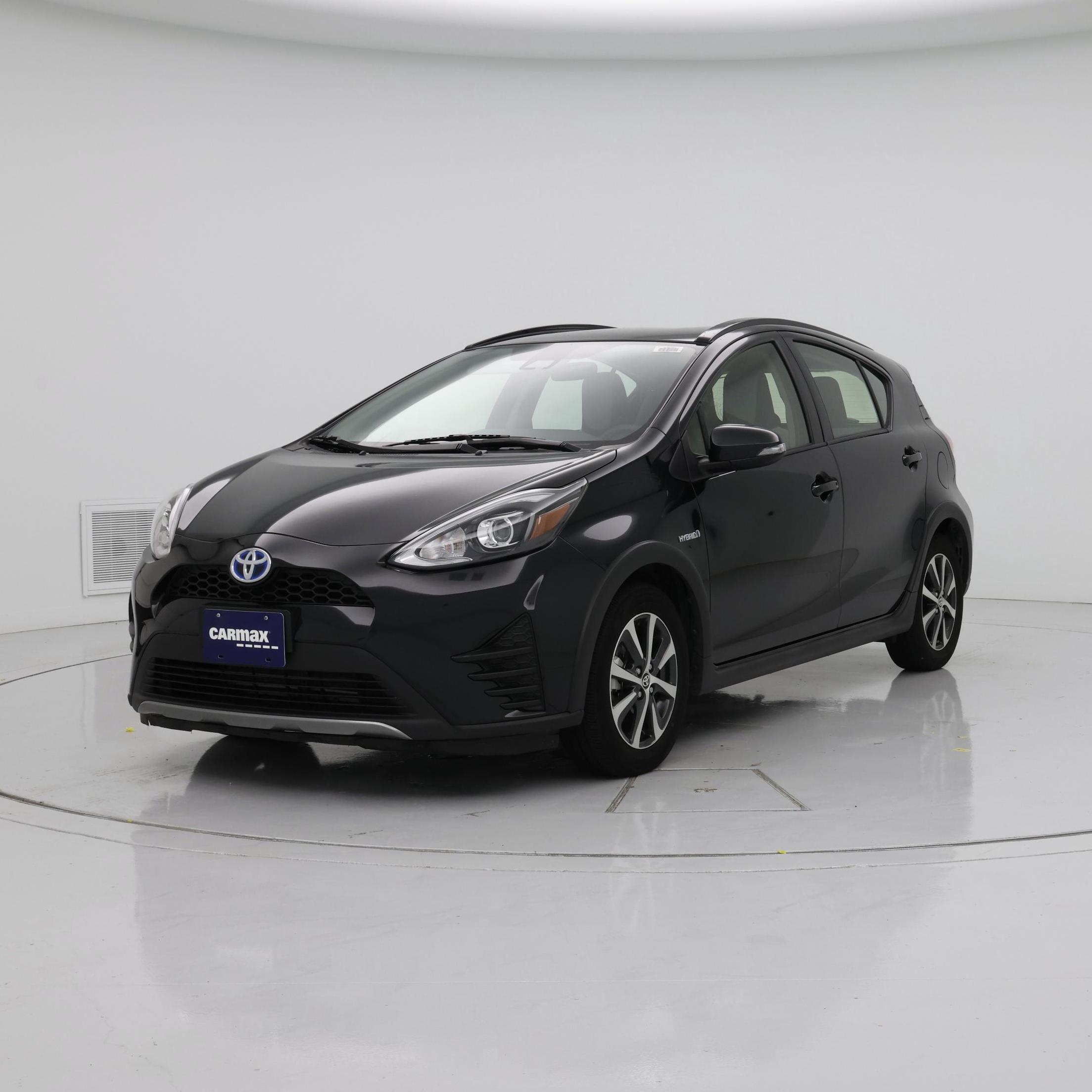 Thumbnail: 2018 Toyota Prius c - 4