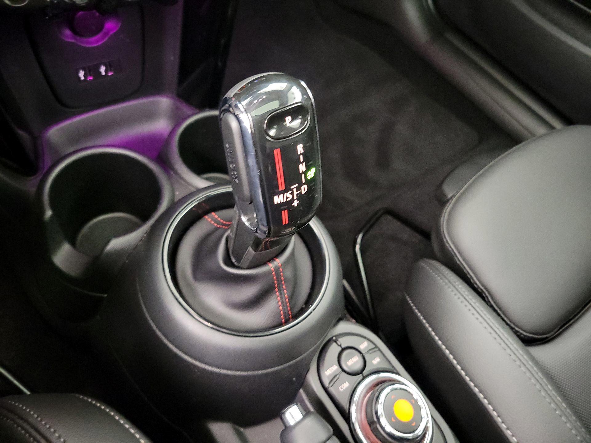 Thumbnail: 2020 MINI Cooper Hardtop - 16
