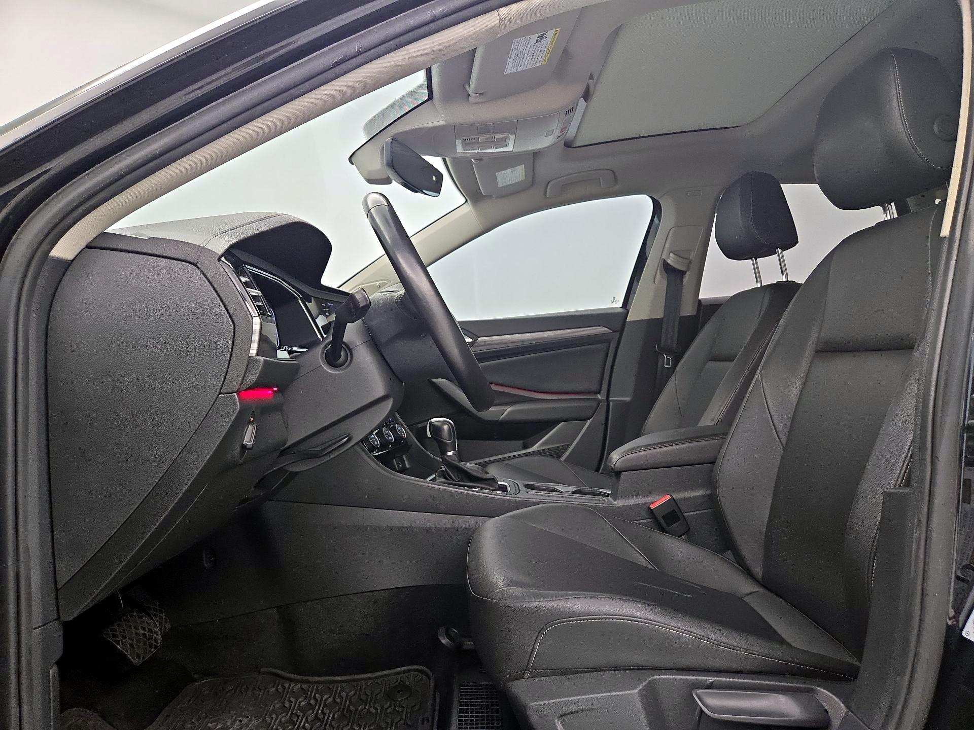Thumbnail: 2019 Volkswagen Jetta - 11