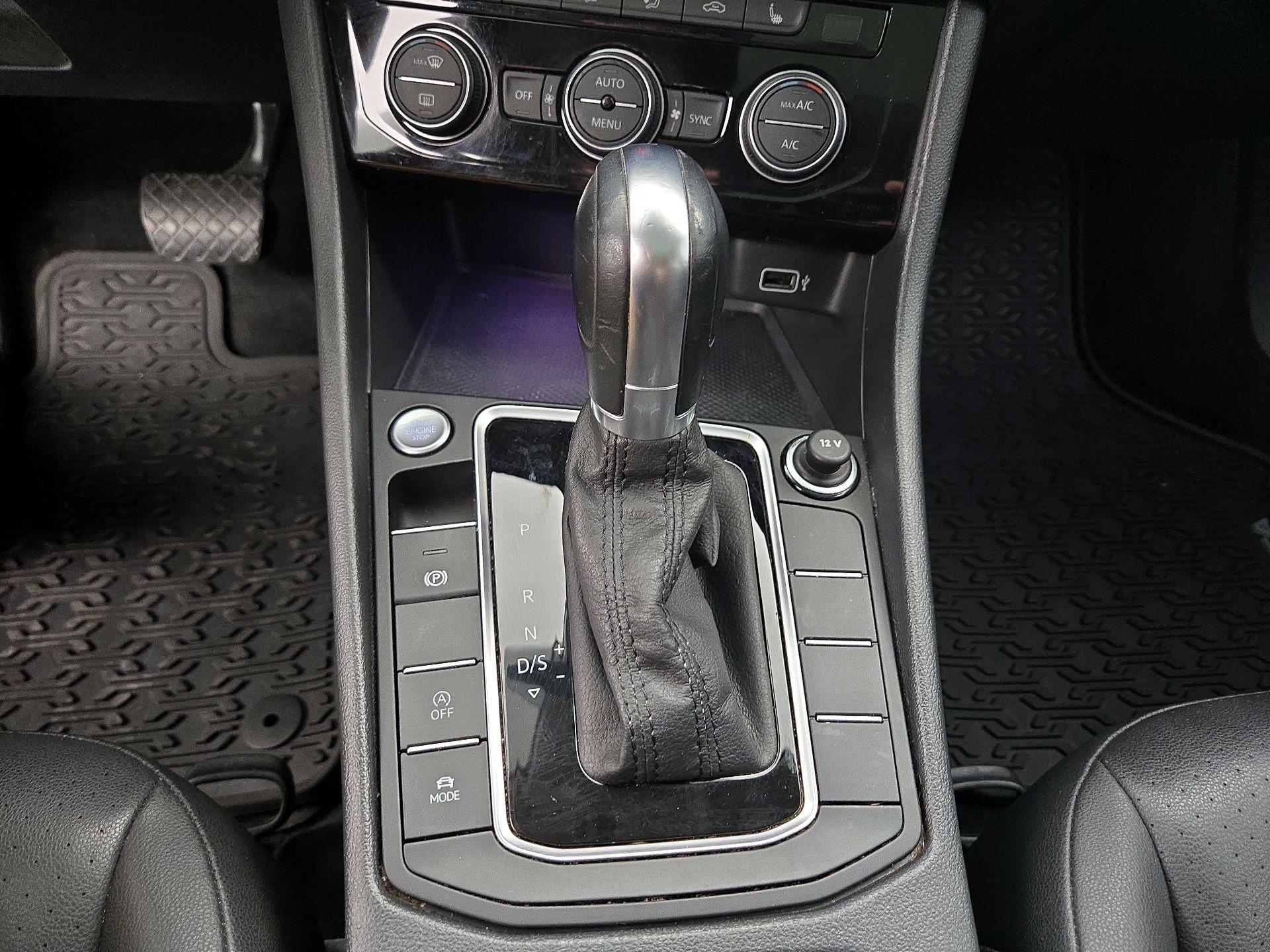Thumbnail: 2019 Volkswagen Jetta - 17