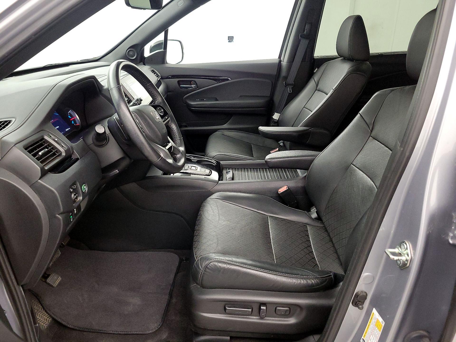 Thumbnail: 2020 Honda Passport - 11