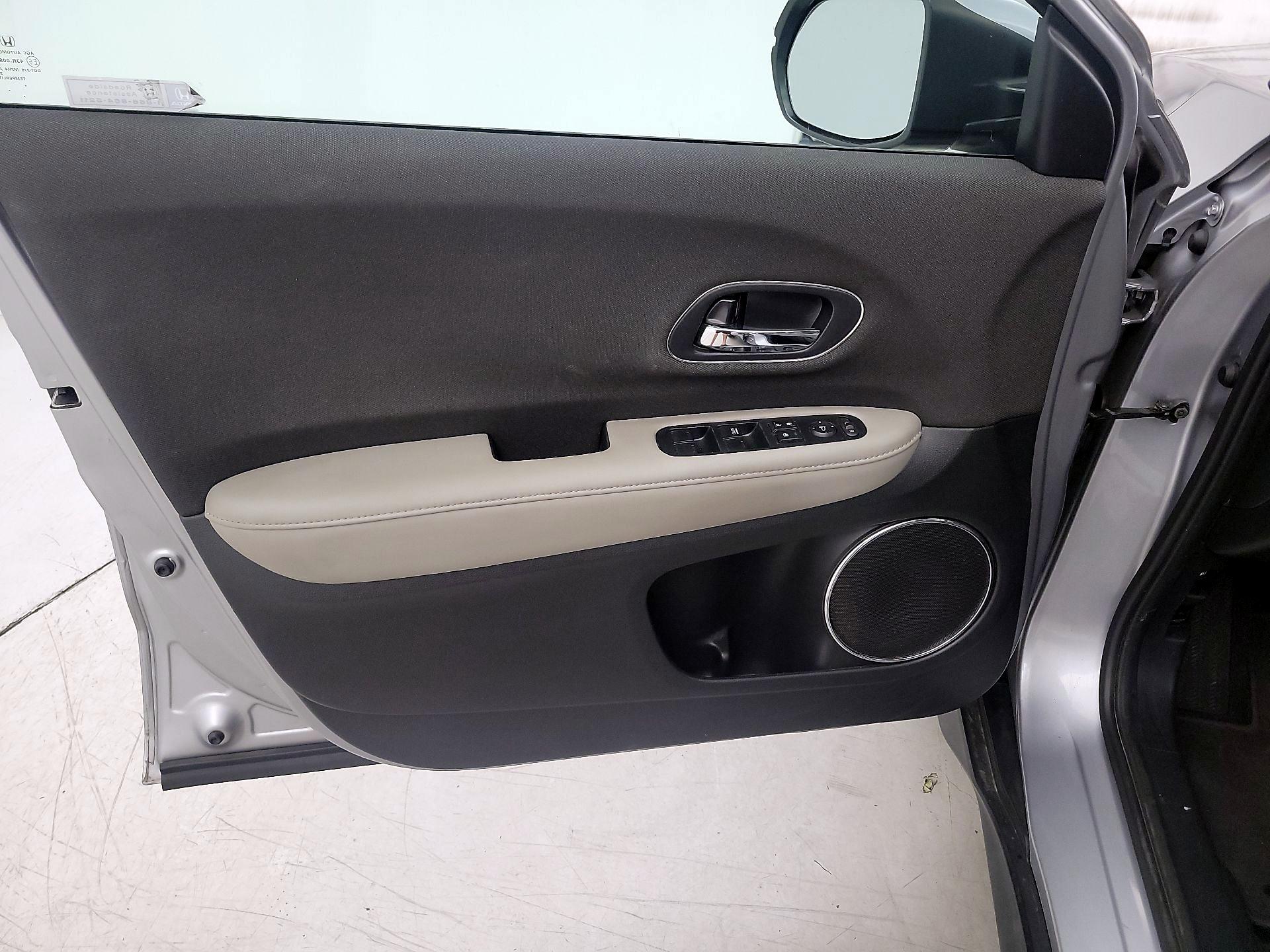 Thumbnail: 2021 Honda HR-V - 12