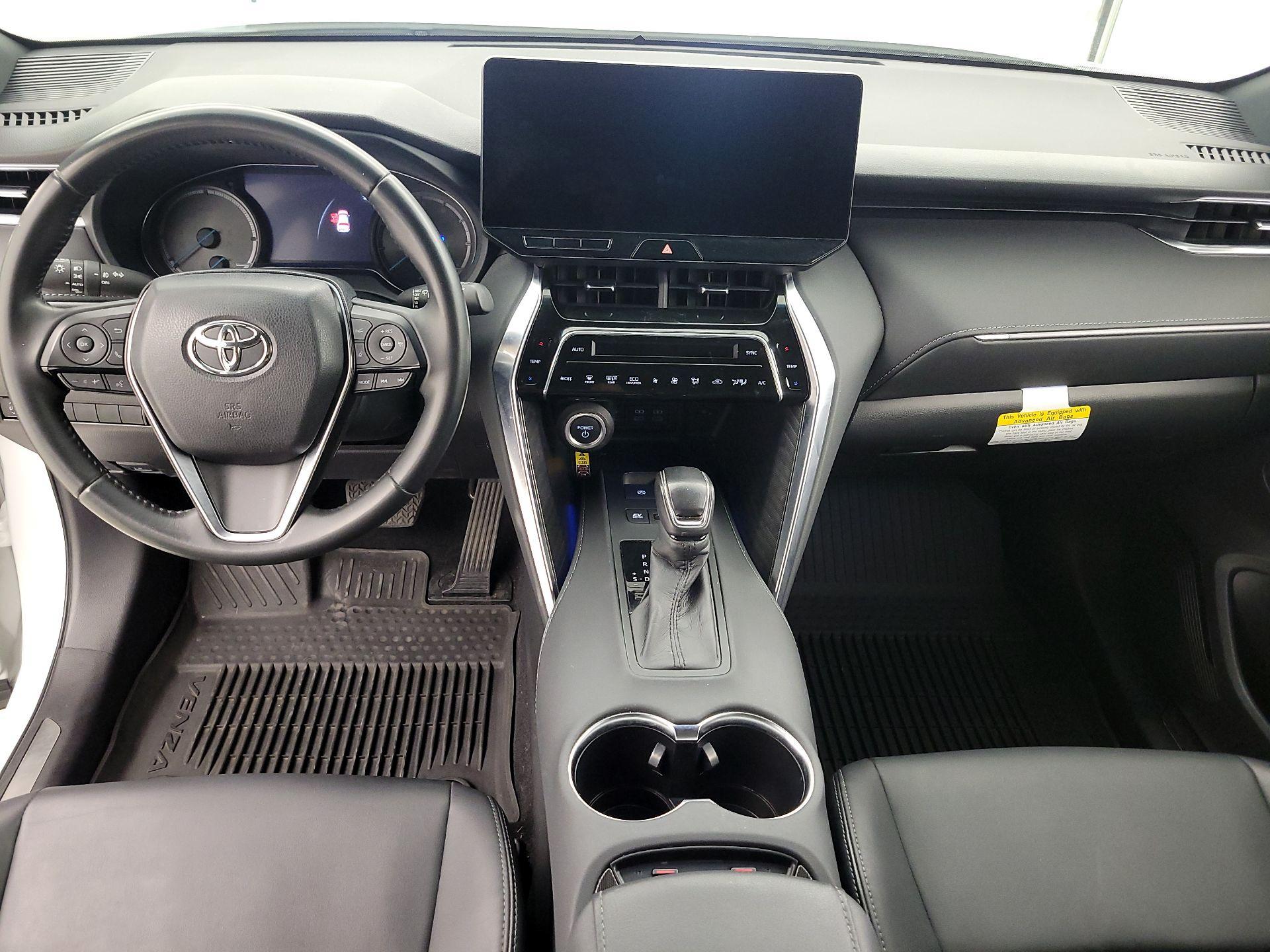 Thumbnail: 2023 Toyota Venza - 9