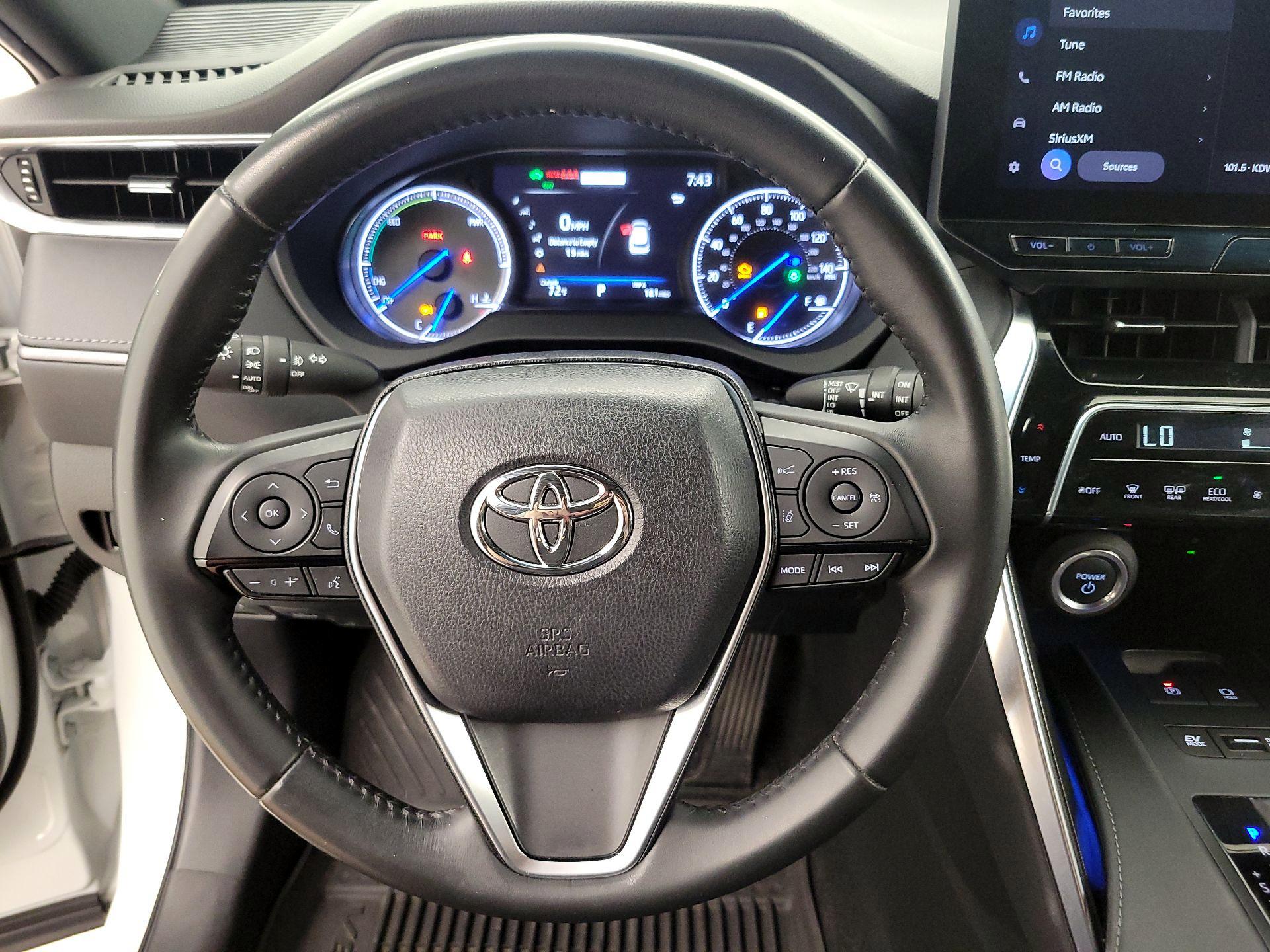 Thumbnail: 2023 Toyota Venza - 10