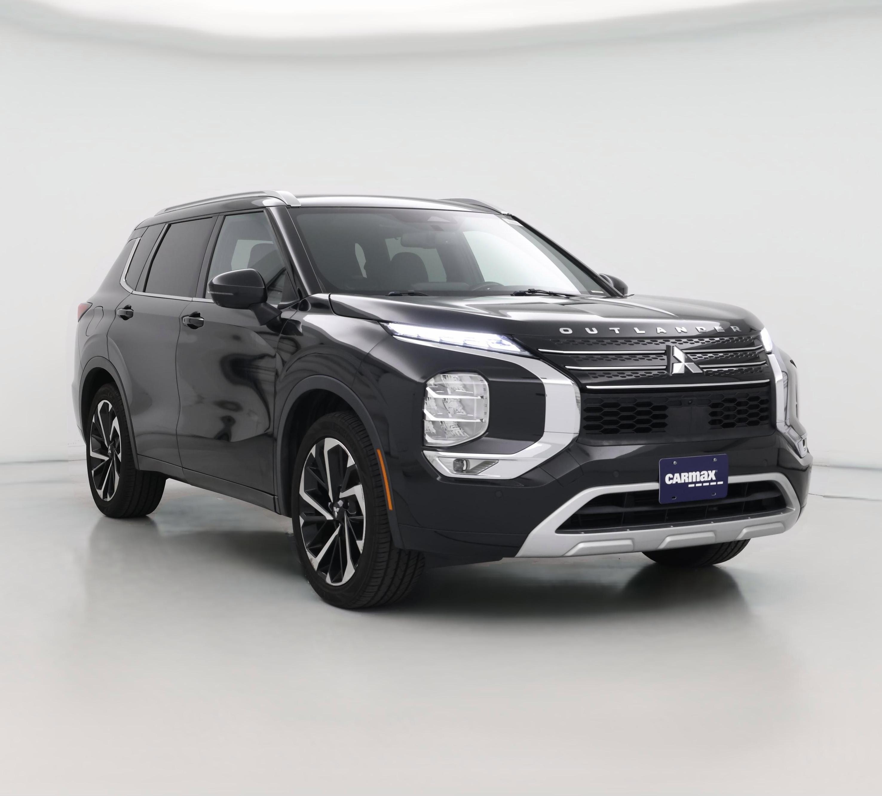 Thumbnail: 2022 Mitsubishi Outlander - 1