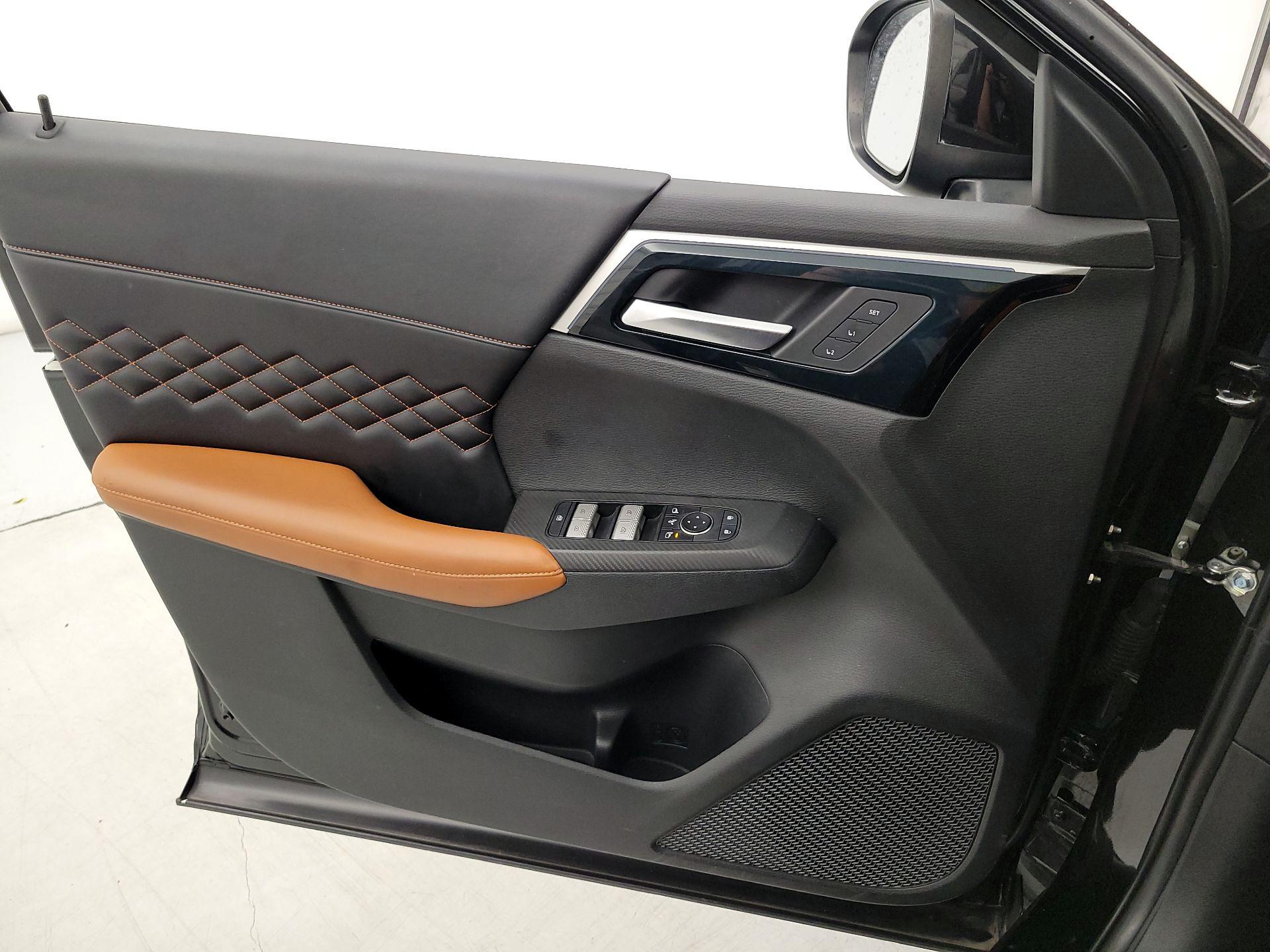 Thumbnail: 2022 Mitsubishi Outlander - 12