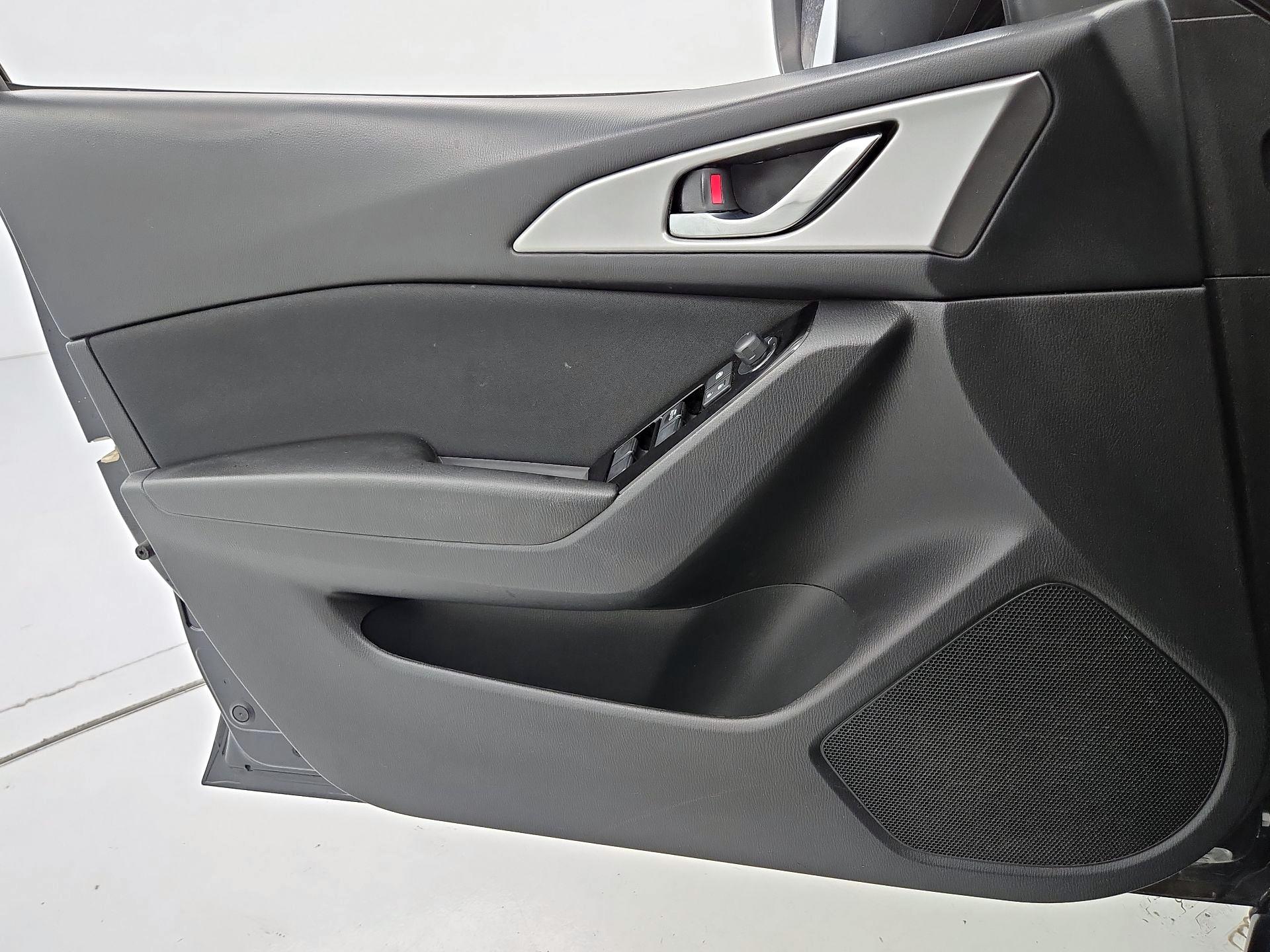 Thumbnail: 2018 Mazda Mazda3 - 12