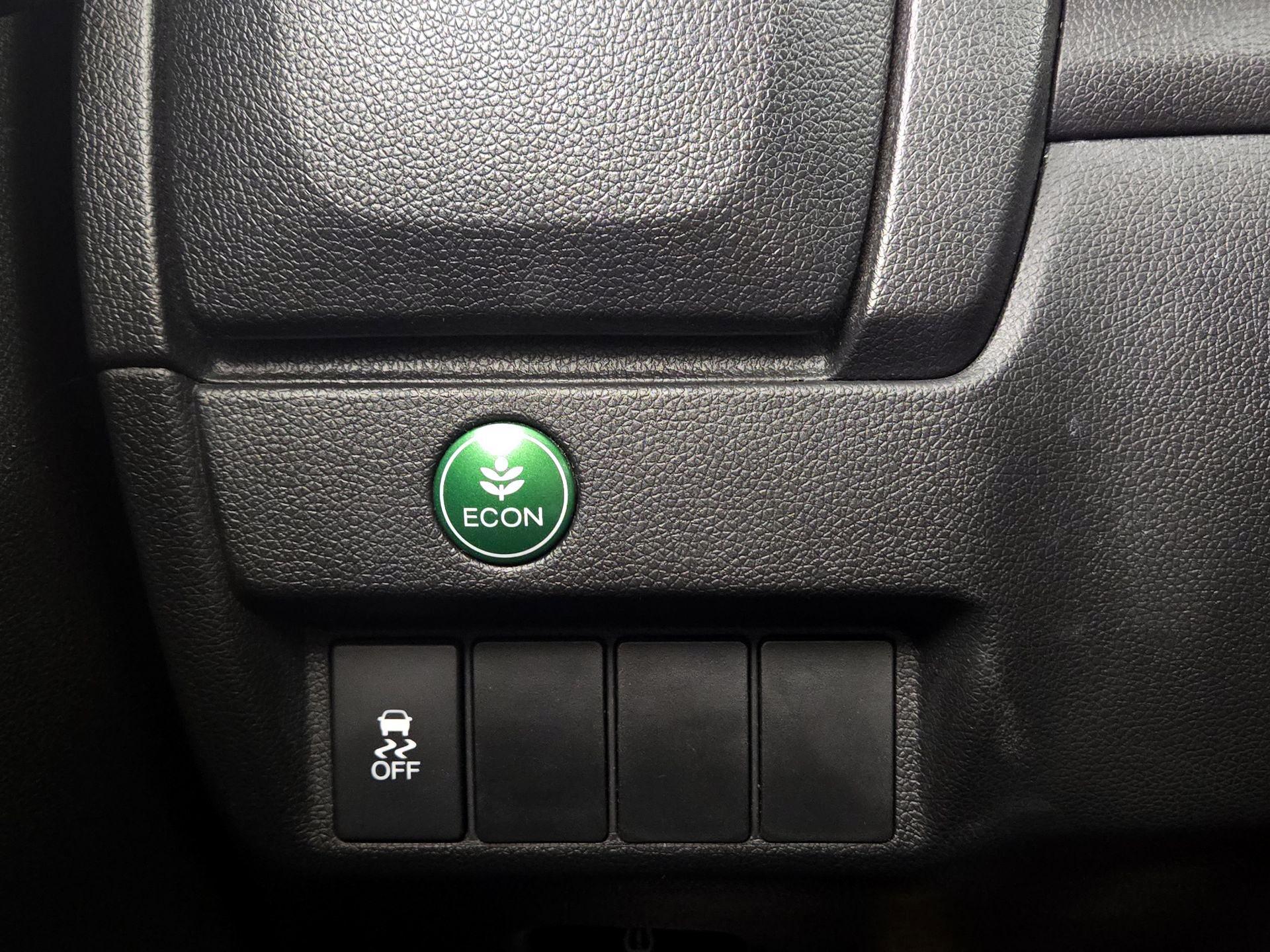 Thumbnail: 2016 Honda Fit - 13