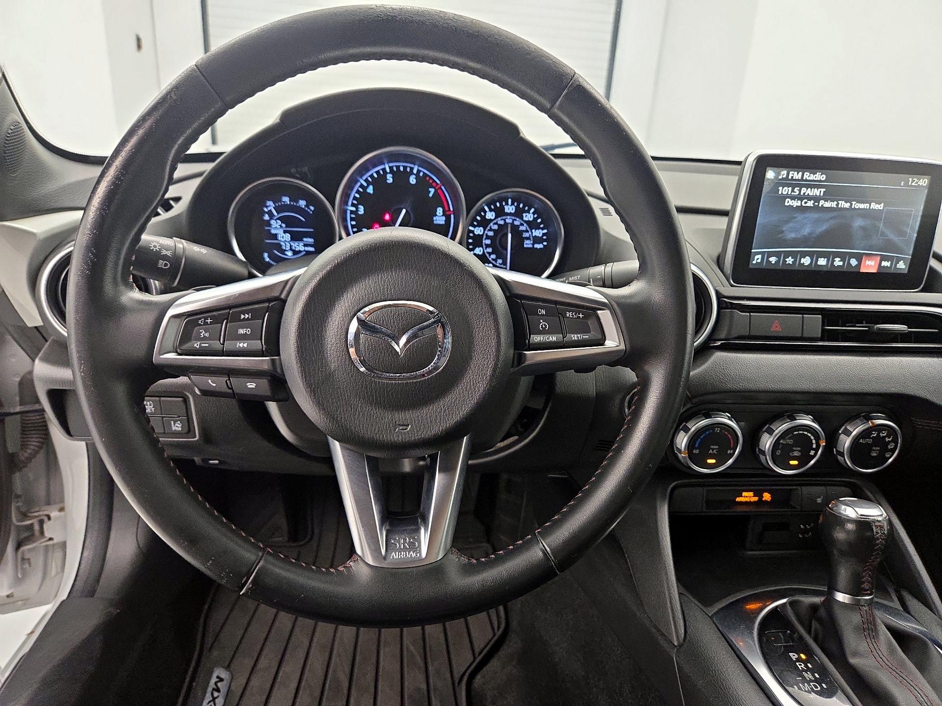Thumbnail: 2016 Mazda MX-5 Miata - 10