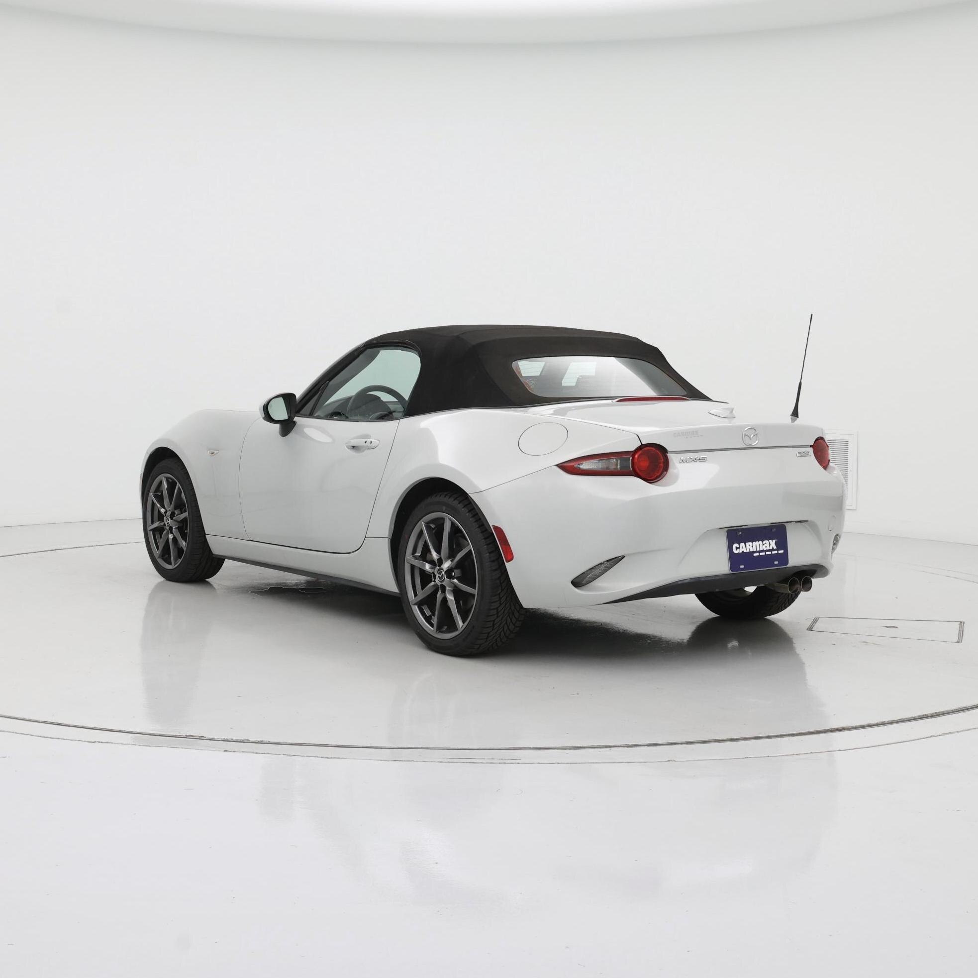 Thumbnail: 2016 Mazda MX-5 Miata - 2