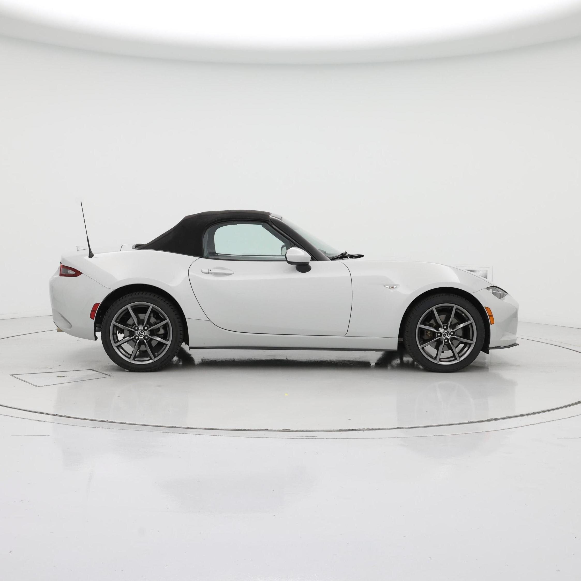 Thumbnail: 2016 Mazda MX-5 Miata - 7