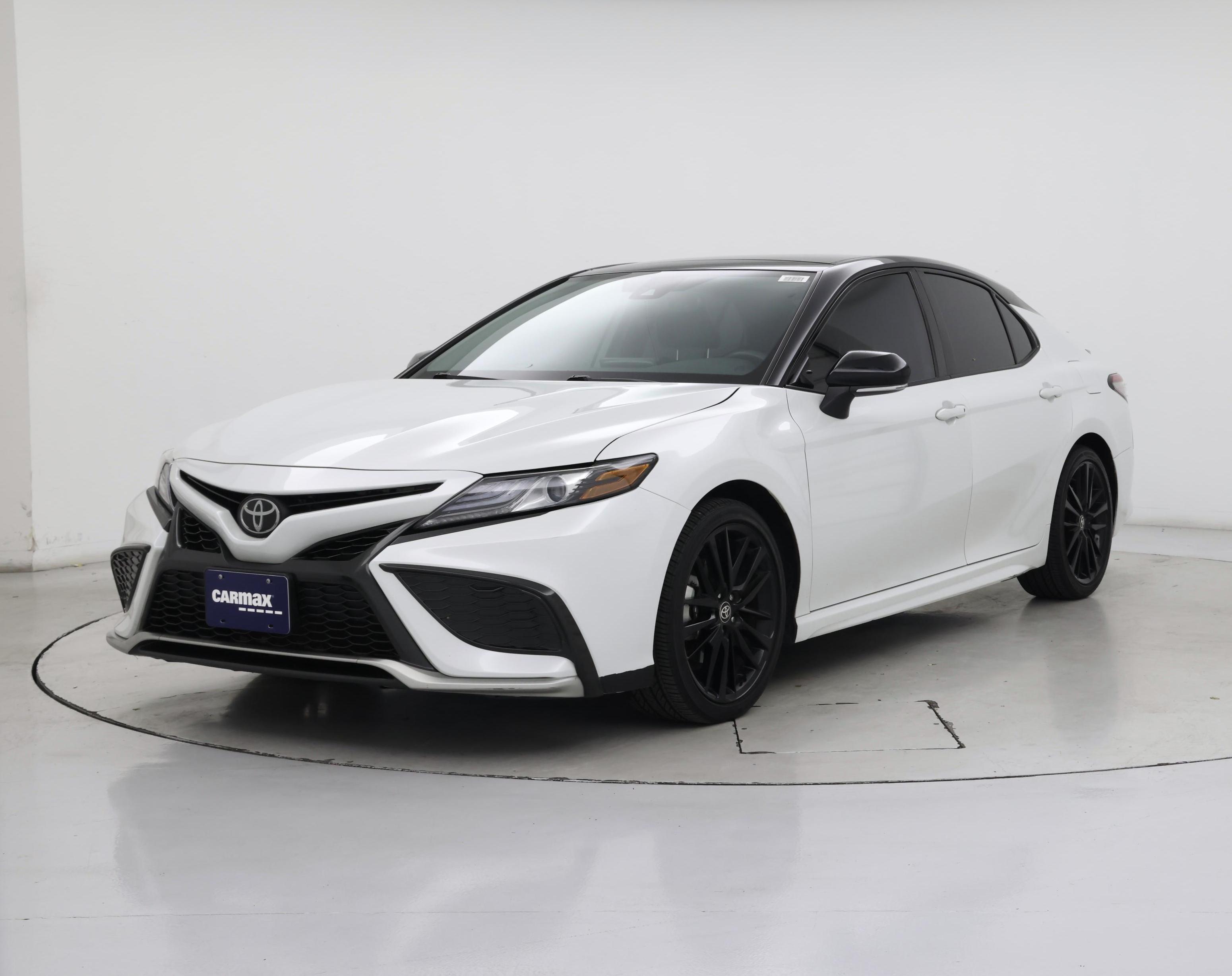 Thumbnail: 2023 Toyota Camry - 4