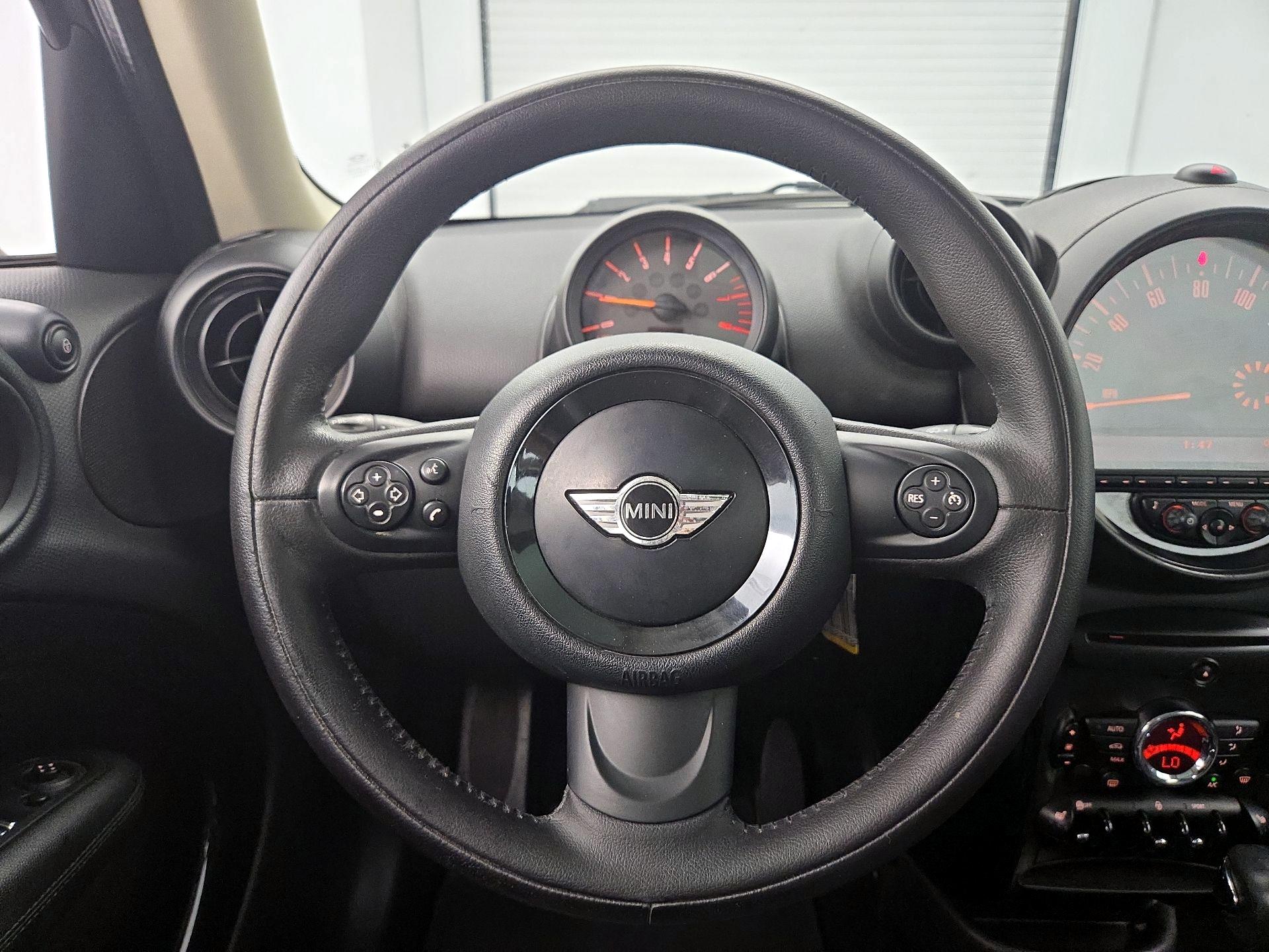 Thumbnail: 2015 MINI Cooper Countryman - 10