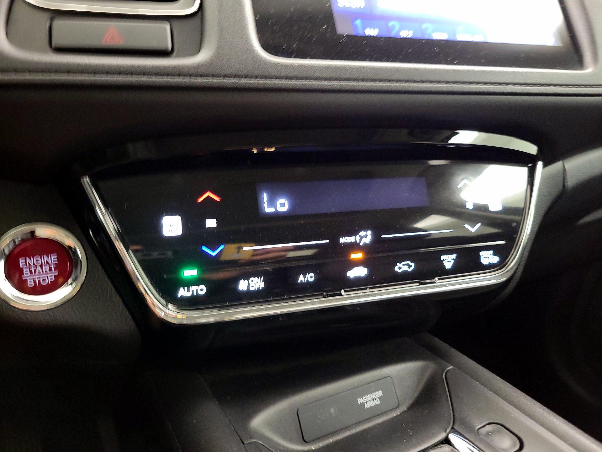 Thumbnail: 2016 Honda HR-V - 17