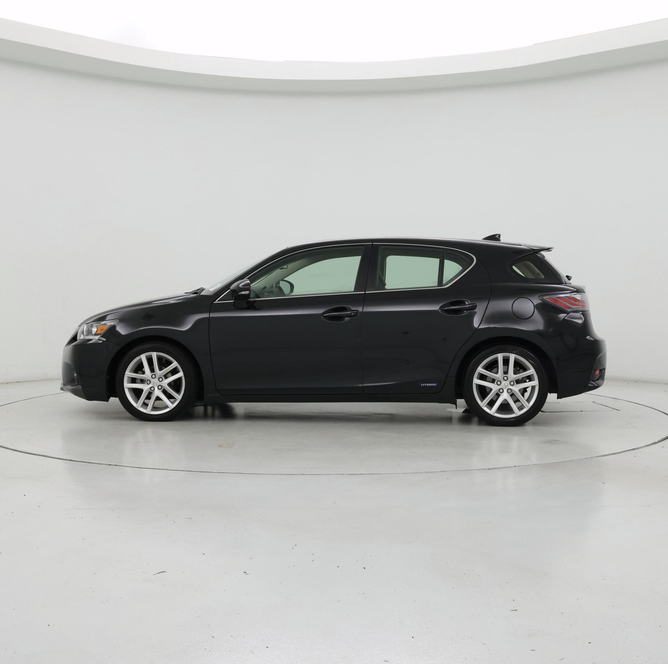 Thumbnail: 2017 Lexus CT - 3