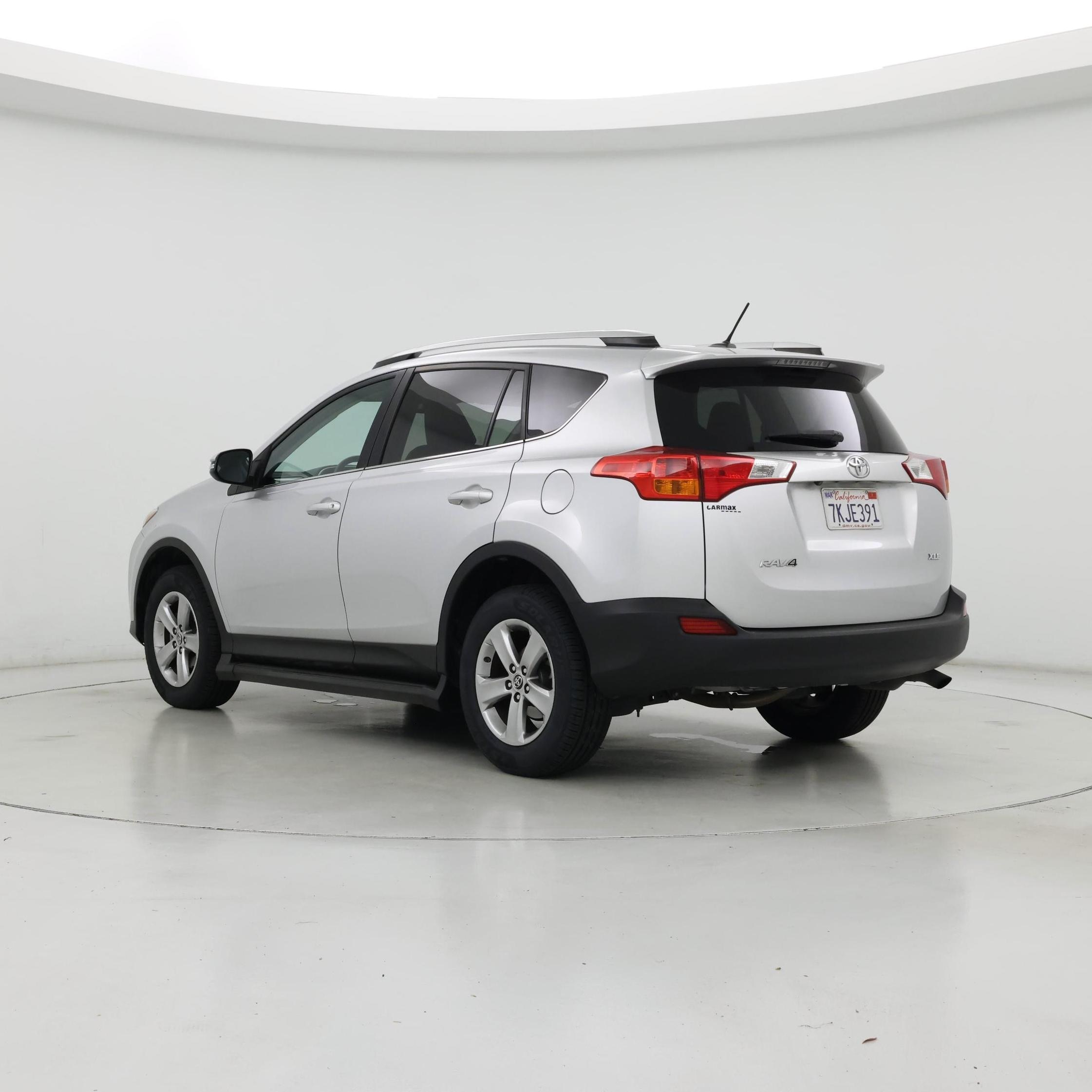 Thumbnail: 2015 Toyota RAV4 - 2