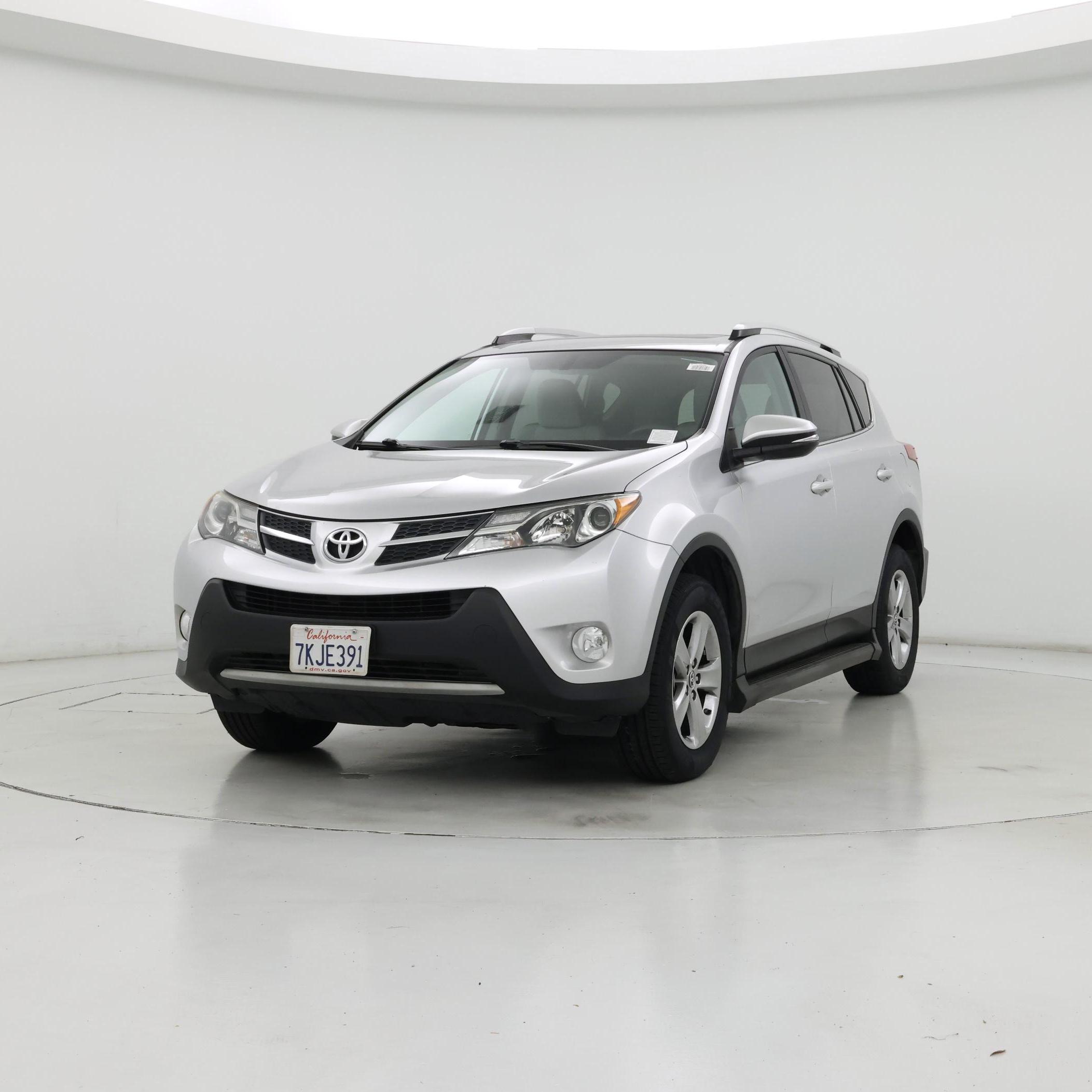 Thumbnail: 2015 Toyota RAV4 - 4